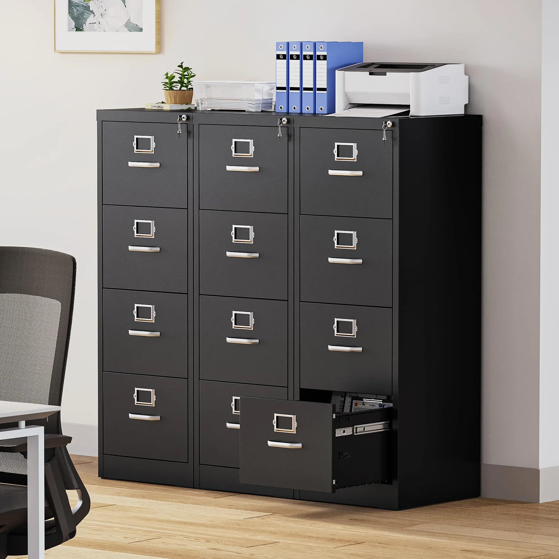YITAHOME Archivador vertical con 4 cajones, con cerradura para tamaño carta/legal/A4, cajones de almacenamiento antivuelco con ranura para tarjetas de taco para oficina en casa, negro, 45,8 x 45 x 133