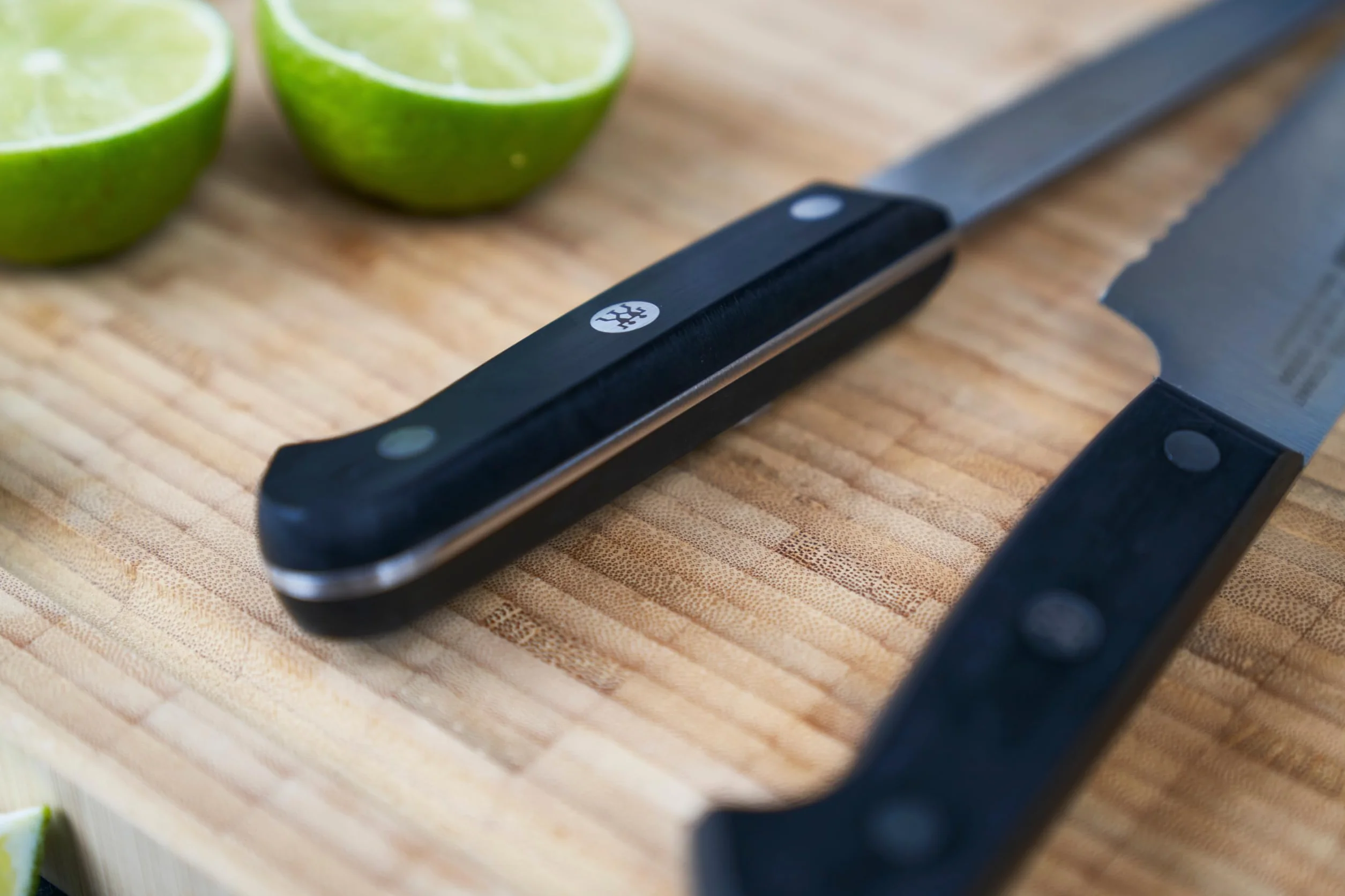ZWILLING Bloque de cuchillos auto-afilables de 7 piezas, Bloque de madera, Cuchillos y tijeras con mango especial de acero inoxidable/plástico, Gourmet