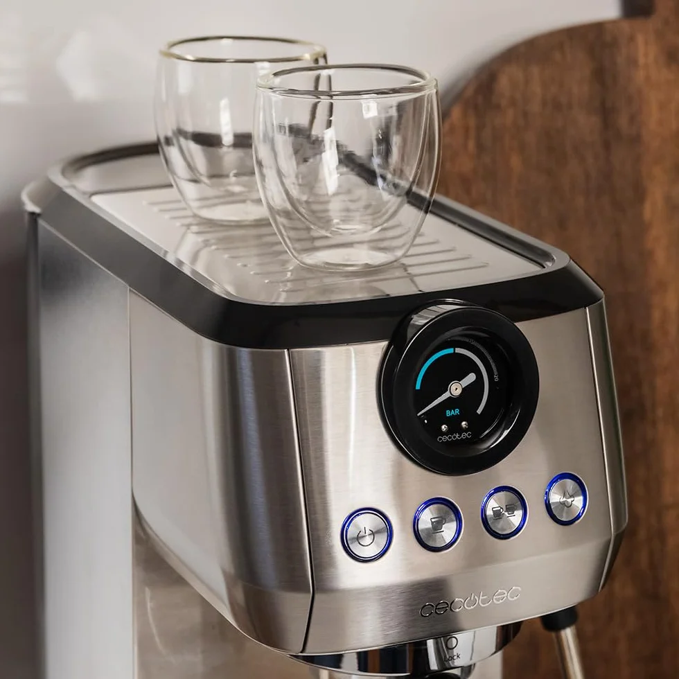 Cecotec Cafetera Espresso Compacta Power Espresso 20 Steel Pro. 1350 W, 20 Bares, Sistema Thermoblock, Vaporizador Orientable, Brazo Portafiltros con Doble salida y 2 Filtros, 1,3 Litros
