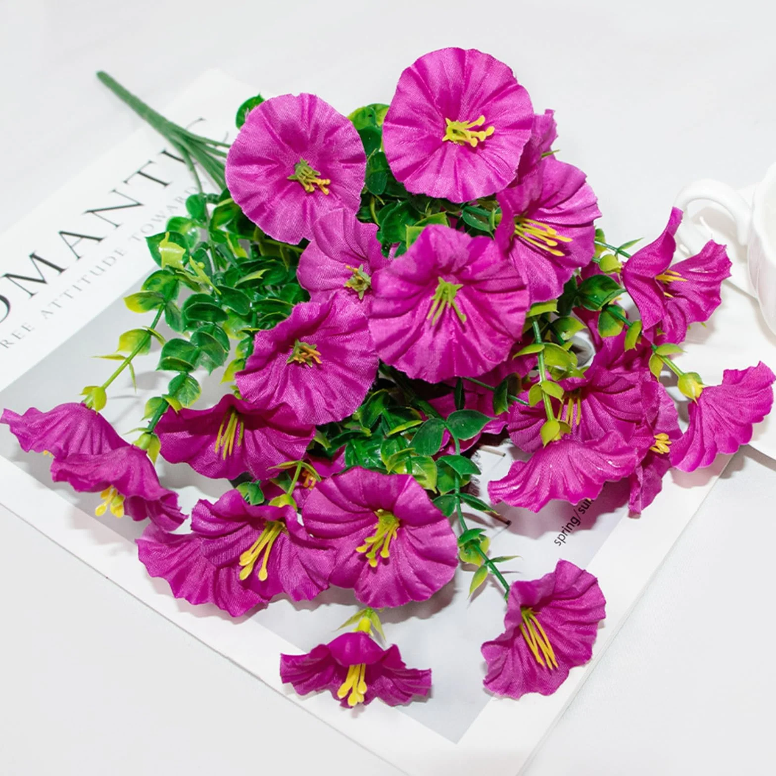 Flores Artificiales de Exterior Resistentes UV, 6 Paquetes para Jardín Balcón Porche