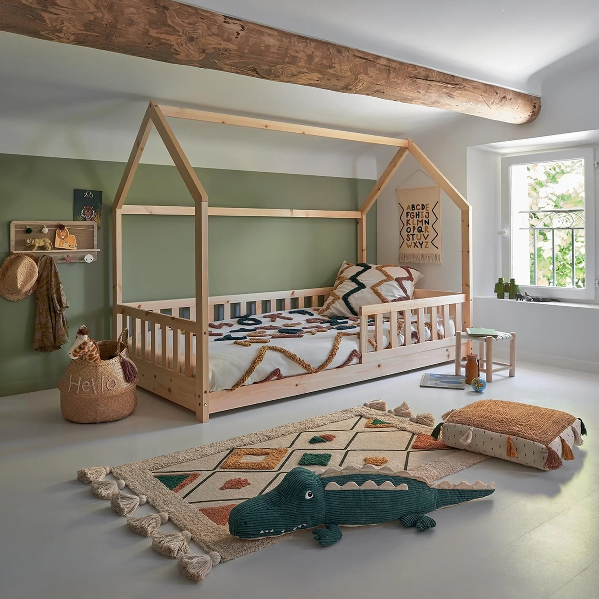 WELL HOME MOBILIARIO & DECORACIÓN Habitación Infantil: Cama Infantil Bosco 90x190cm con Alfombra de Yute Redonda 80cm