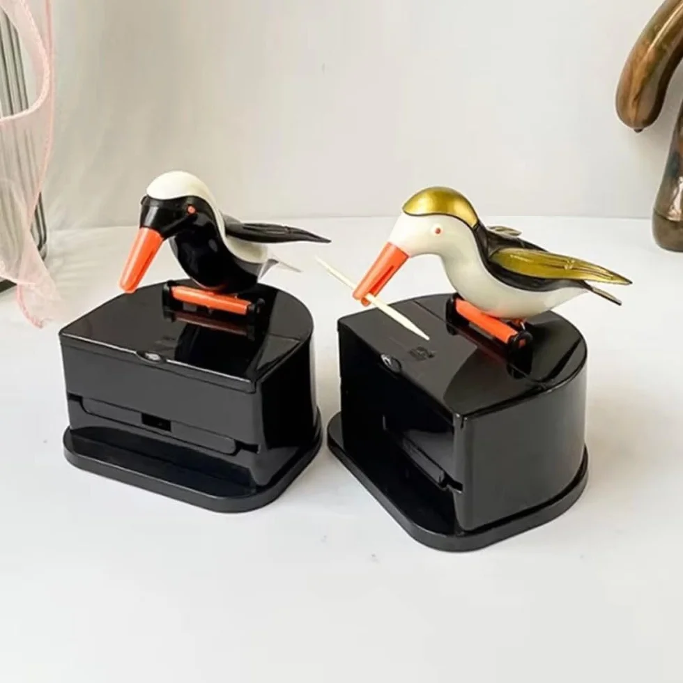 Caja de palillos de dientes emergente para pájaros carpinteros, dispensador automático de palillos de dientes para pájaros pequeños, tarro de hisopo de algodón portátil para el hogar (pájaro negro con