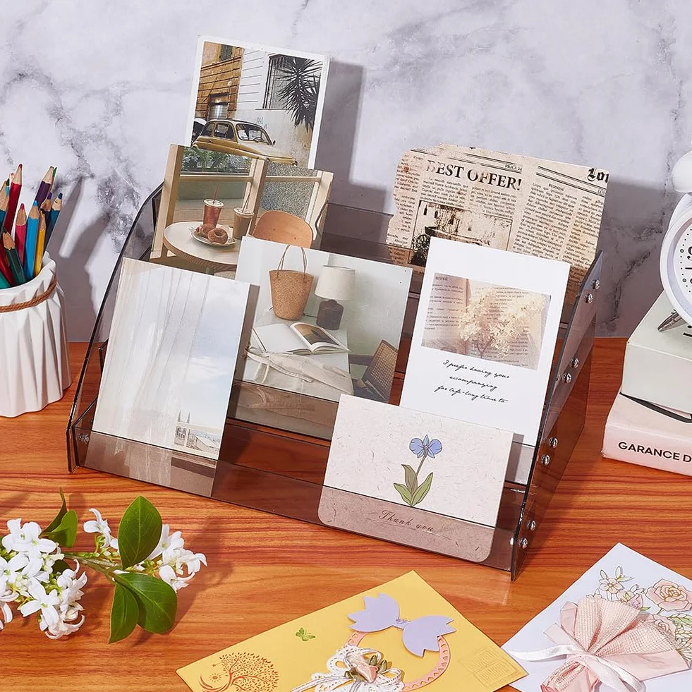 UNICRAFTALE Expositor de 4 niveles para tarjetas de felicitación de acrílico, portátil, soporte para tarjetas de Navidad, organizador de pegatinas, sellos, tarjetas postales, soporte para tarjetas de