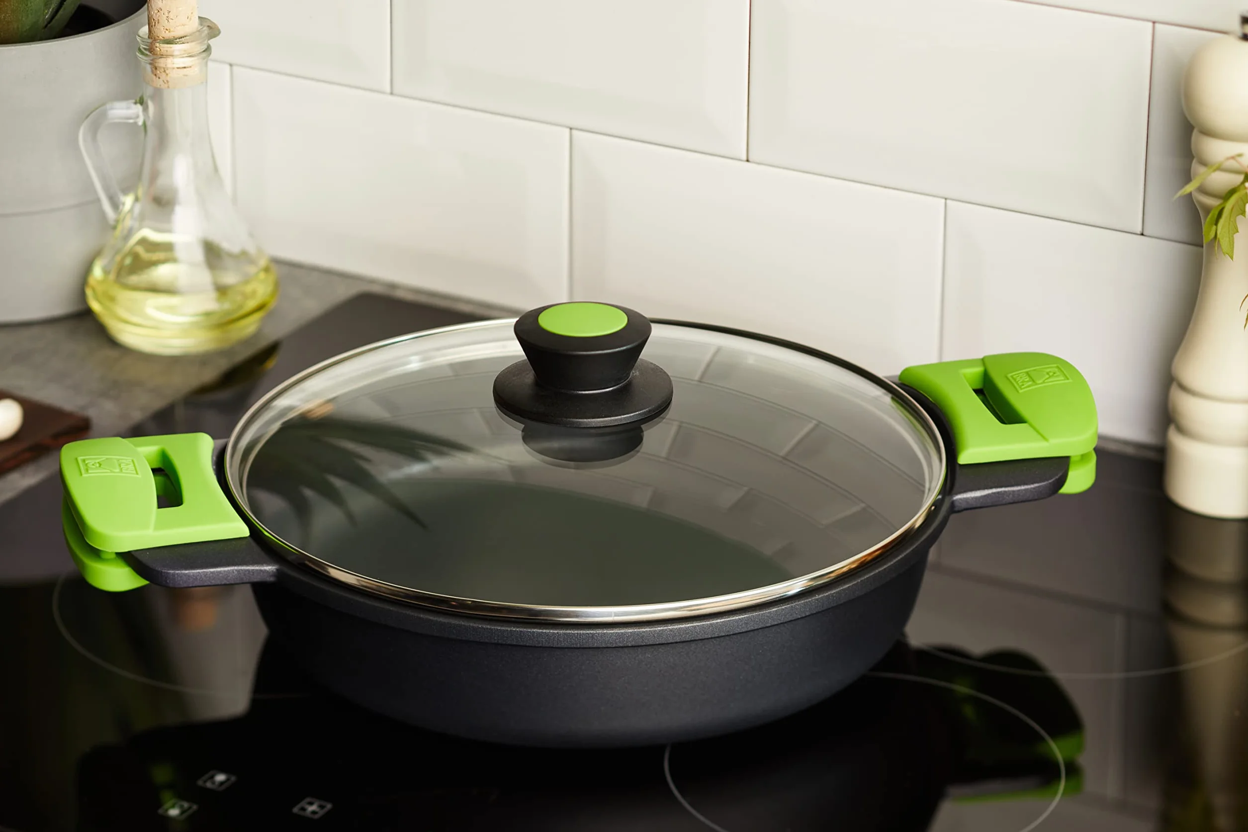 BRA Prior Cacerola baja con tapa de cristal 28 cm apta para inducción y horno