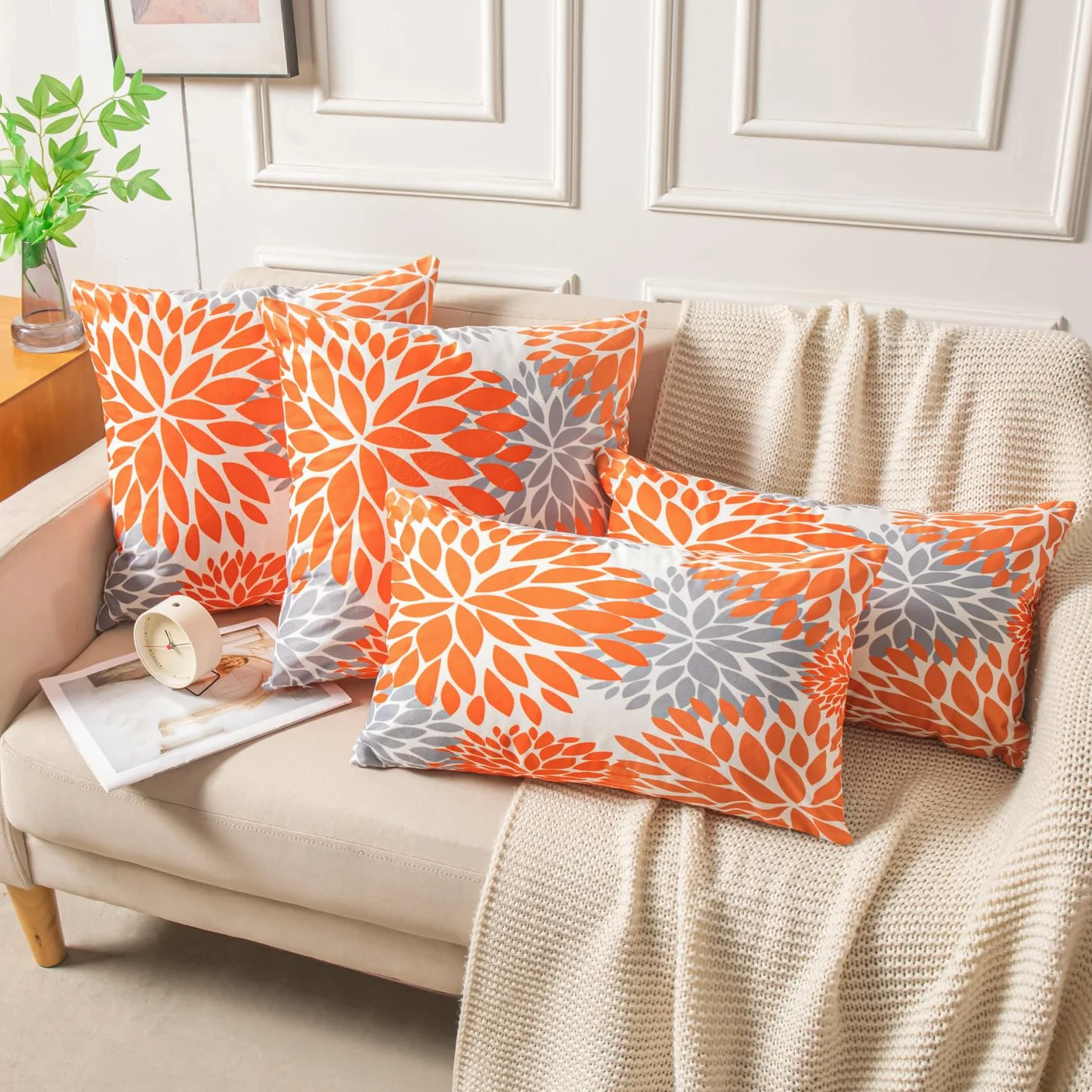 Funda Cojines de Terciopelo 45x45 Gris Naranja Flores de Dalia para Sofa Sala de Estar