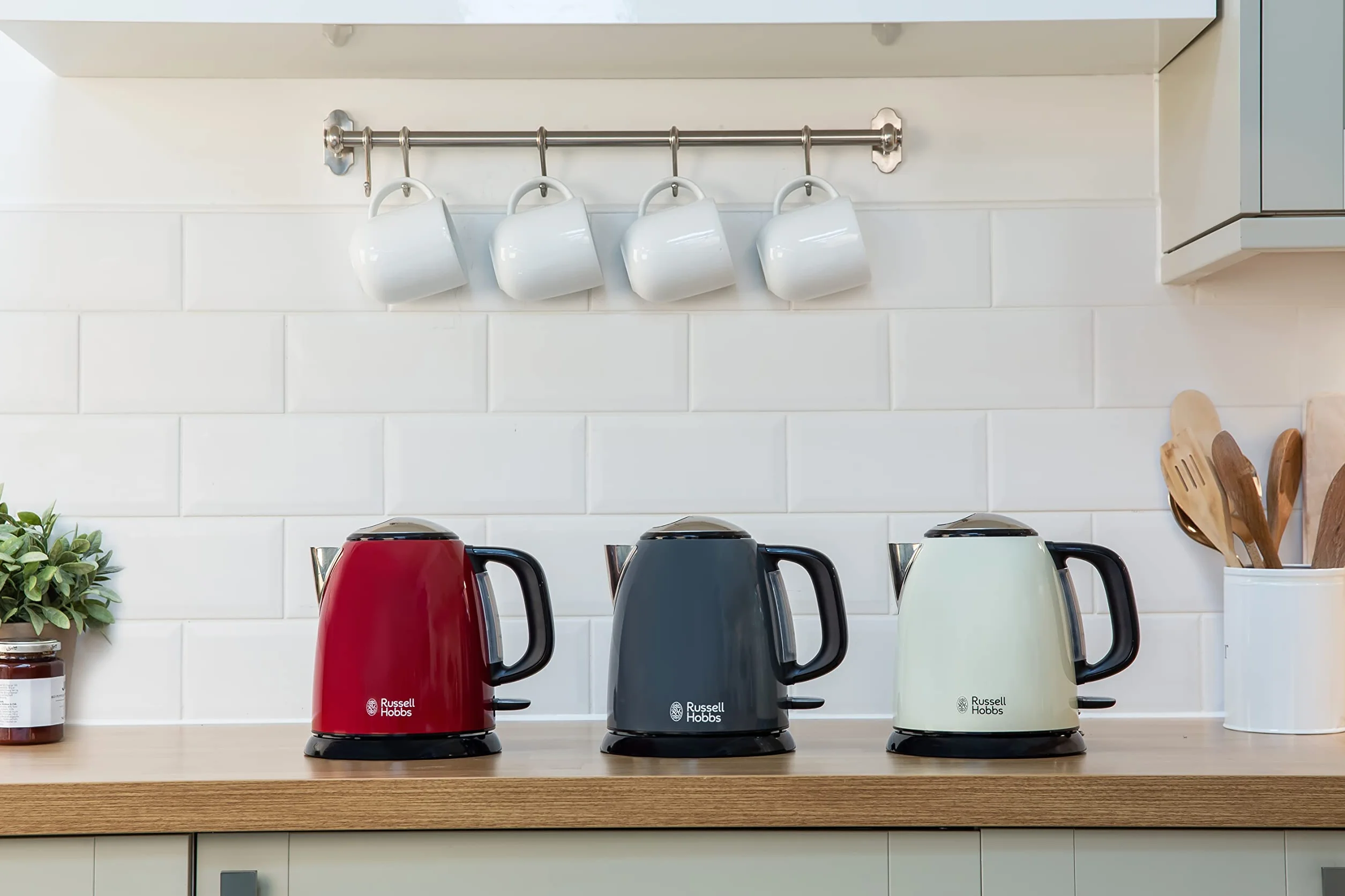 Russell Hobbs Hervidor de Agua Eléctrico Colours Plus 1 litro 2400 W Filtro Extraíble Base 360° Rojo