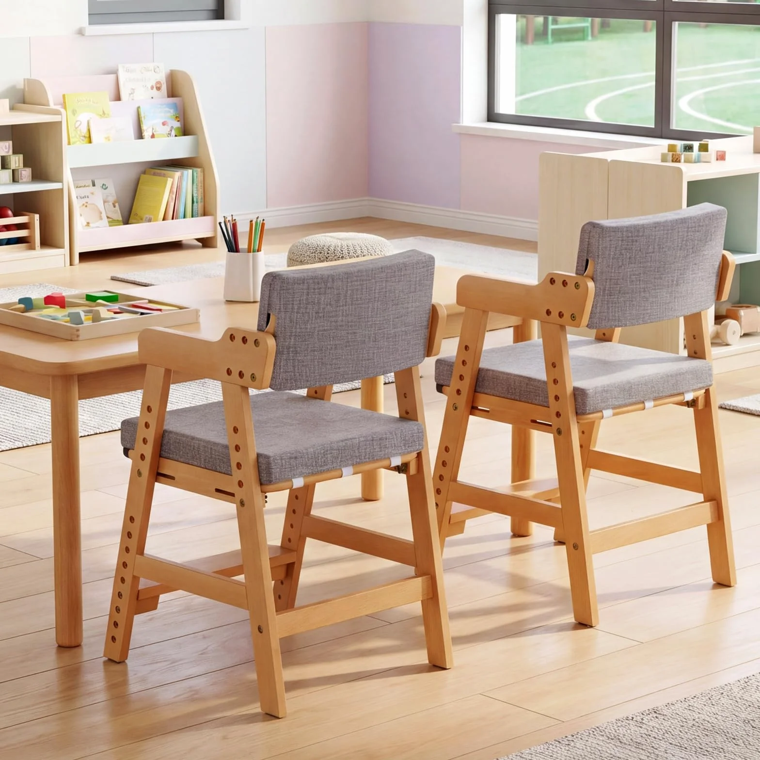 MAMIZO Silla para Niños Madera de Haya, Apta para Niños a Partir de 3 Años, con Altura Regulable y Cojín Cómodo, Silla de Comedor con Soporte hasta 120 kg, para Estudiar y Comer, Color Madera Natural