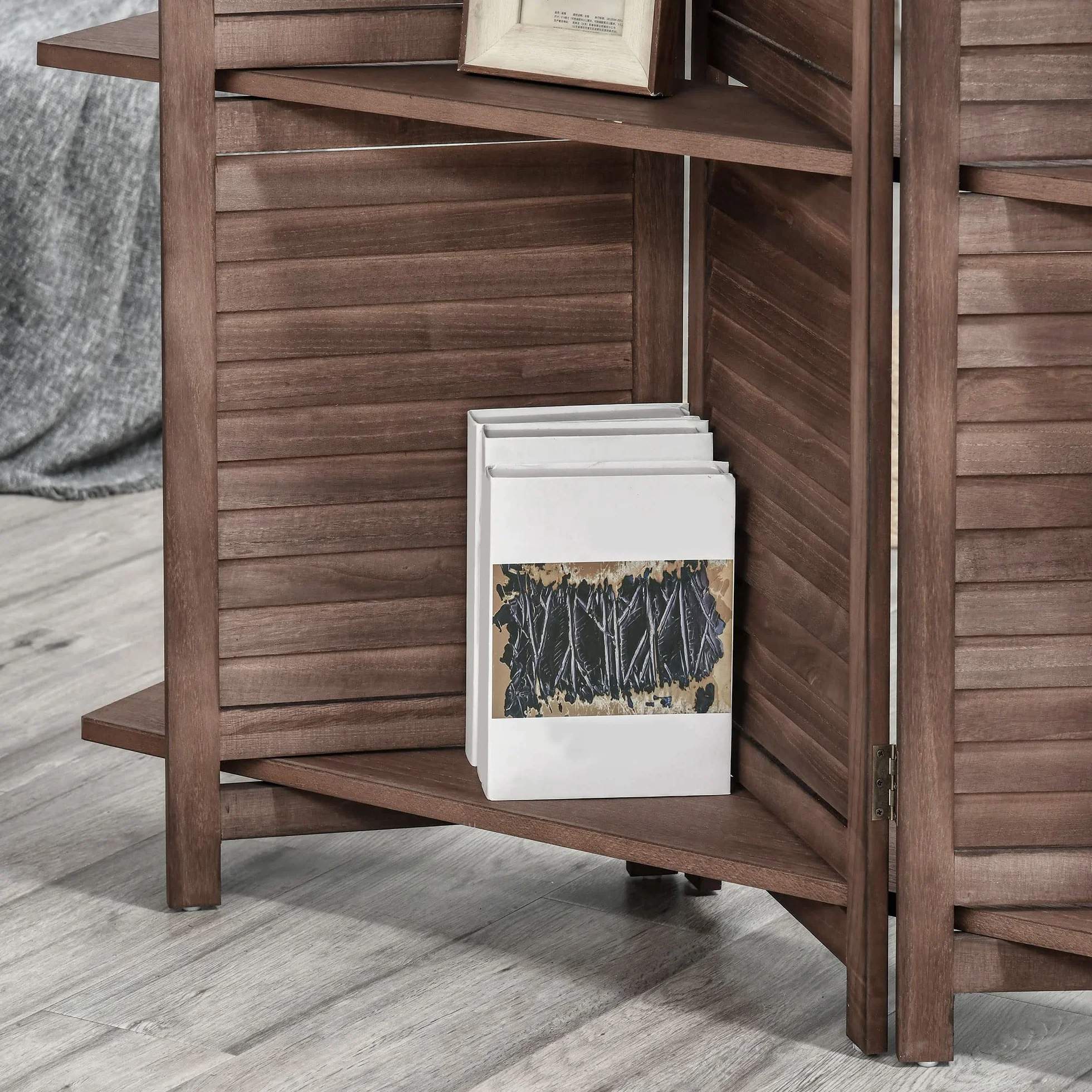 HOMCOM Biombo Plegable de 4 Paneles de Madera, 162x170 cm, Biombo Separador de Ambientes con 3 Estantes, Diseño de Persianas, Decoración para Dormitorio, Salón, Nogal