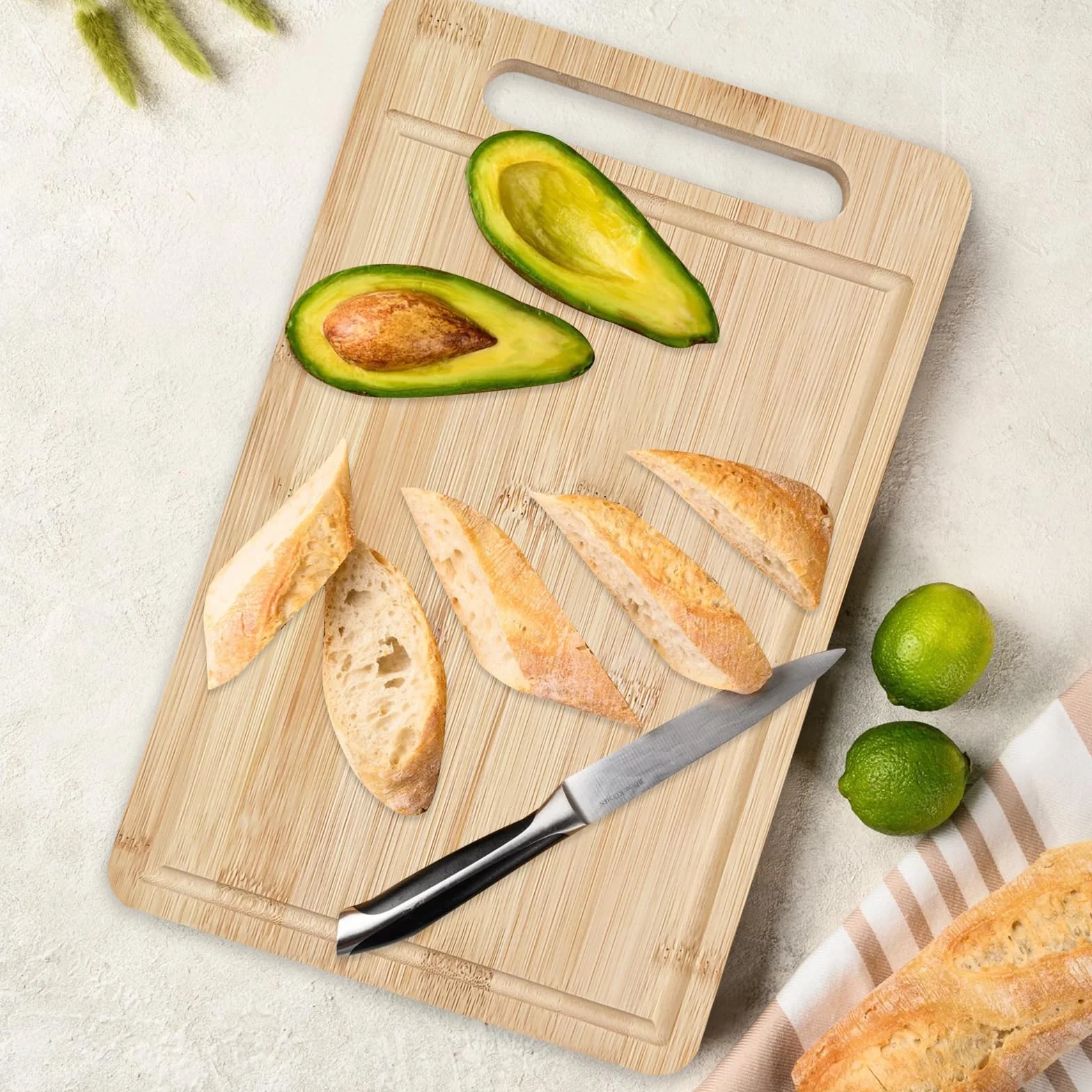 Tabla de Cortar de Bambú 30.5x19.5x1.2cm con Ranura para Cocina
