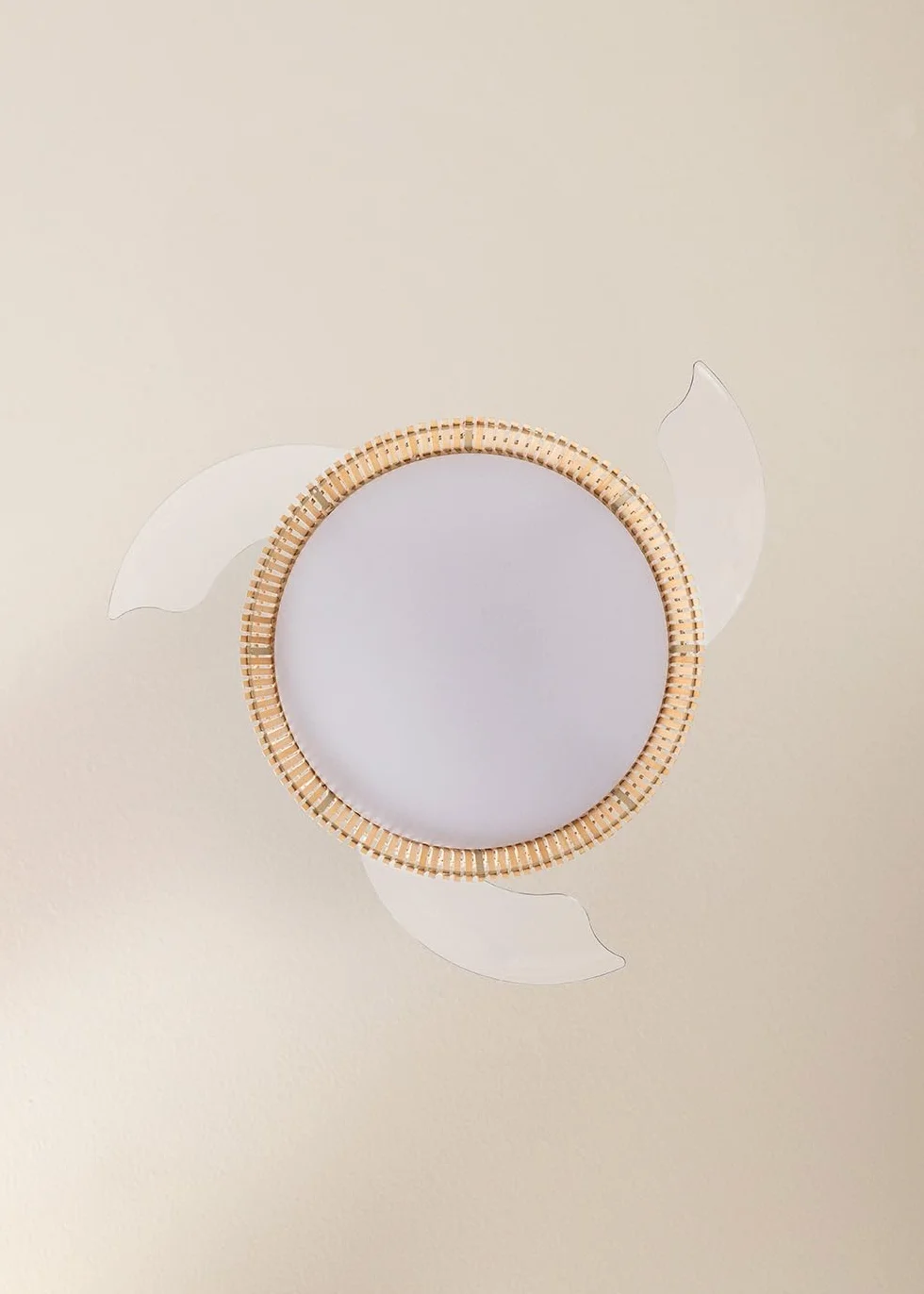 CREATE / WIND CLEAR/Ventilador de techo con luz blanco y mimbre nudo con mando / 40W, Ø108 cm, 6 velocidades, aspas retráctiles, 3 temperaturas de luz, función verano-invierno
