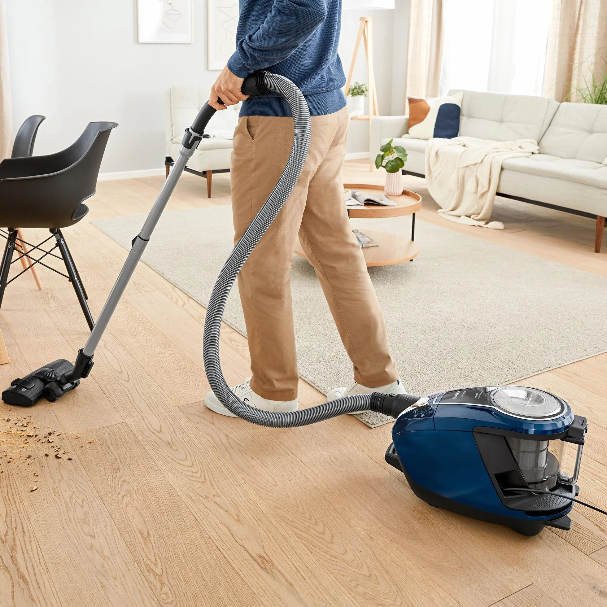 Bosch - Aspirador sin bolsa Relaxx Ultimate, Extremadamente silencioso 68 dB, 700 W, 3 litros, Azul, azul, BGS7RCL