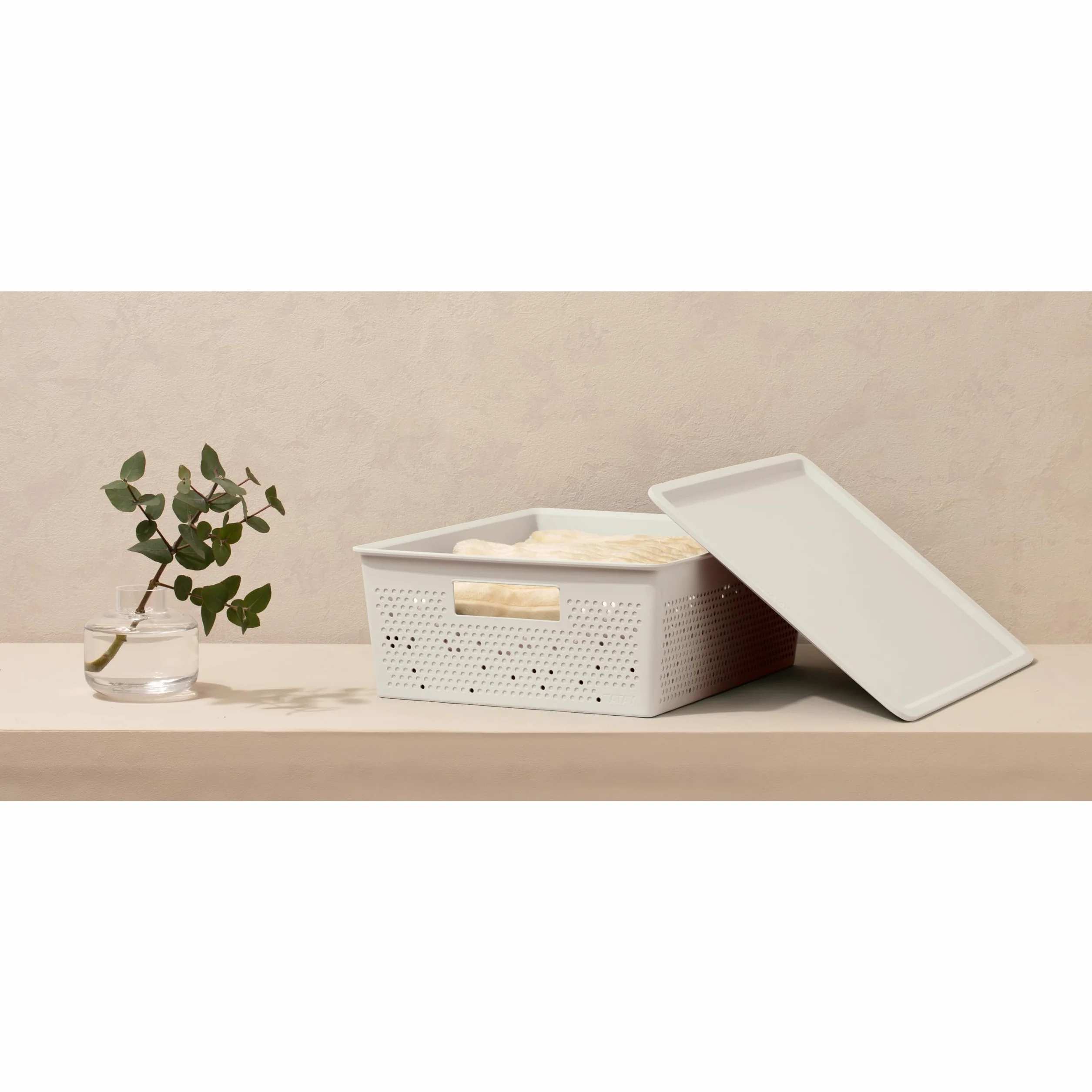 Tatay Cesta Almacenaje Plastico 12 L Bohol | Caja Organizadora con Tapa | Ventilación Óptima | Sistema Modular Apilable | Asas Integradas | Plástico Reciclado Libre BPA | 30x39x13,5 cm, Blanco