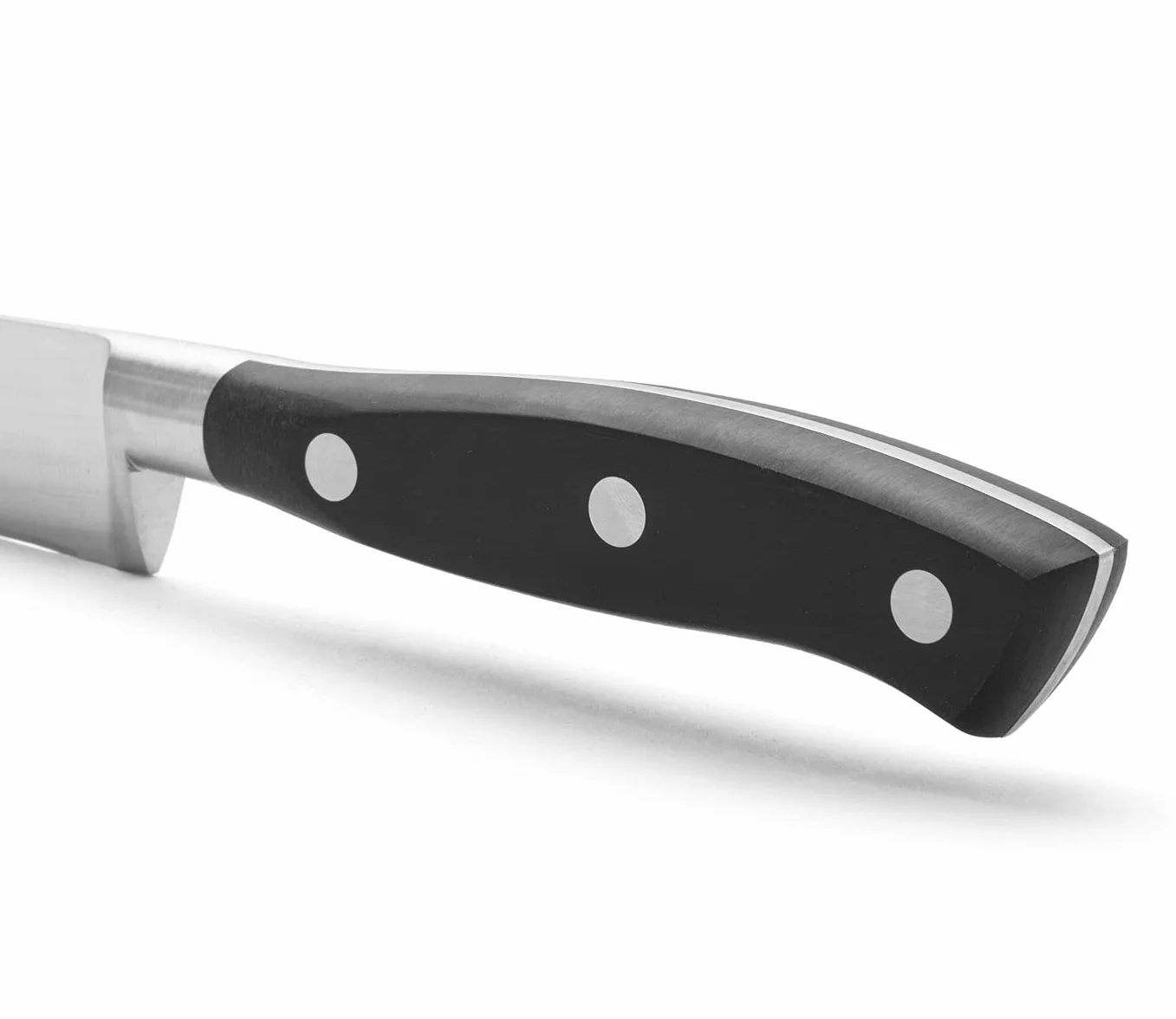 Arcos Cuchillo para filetear con Hoja Acero Inoxidable Nitrum 200 mm. Cuchillo afilado para filetear carne y pescado. Mango ergonómico polioximetileno POM. Serie Riviera. Color negro.