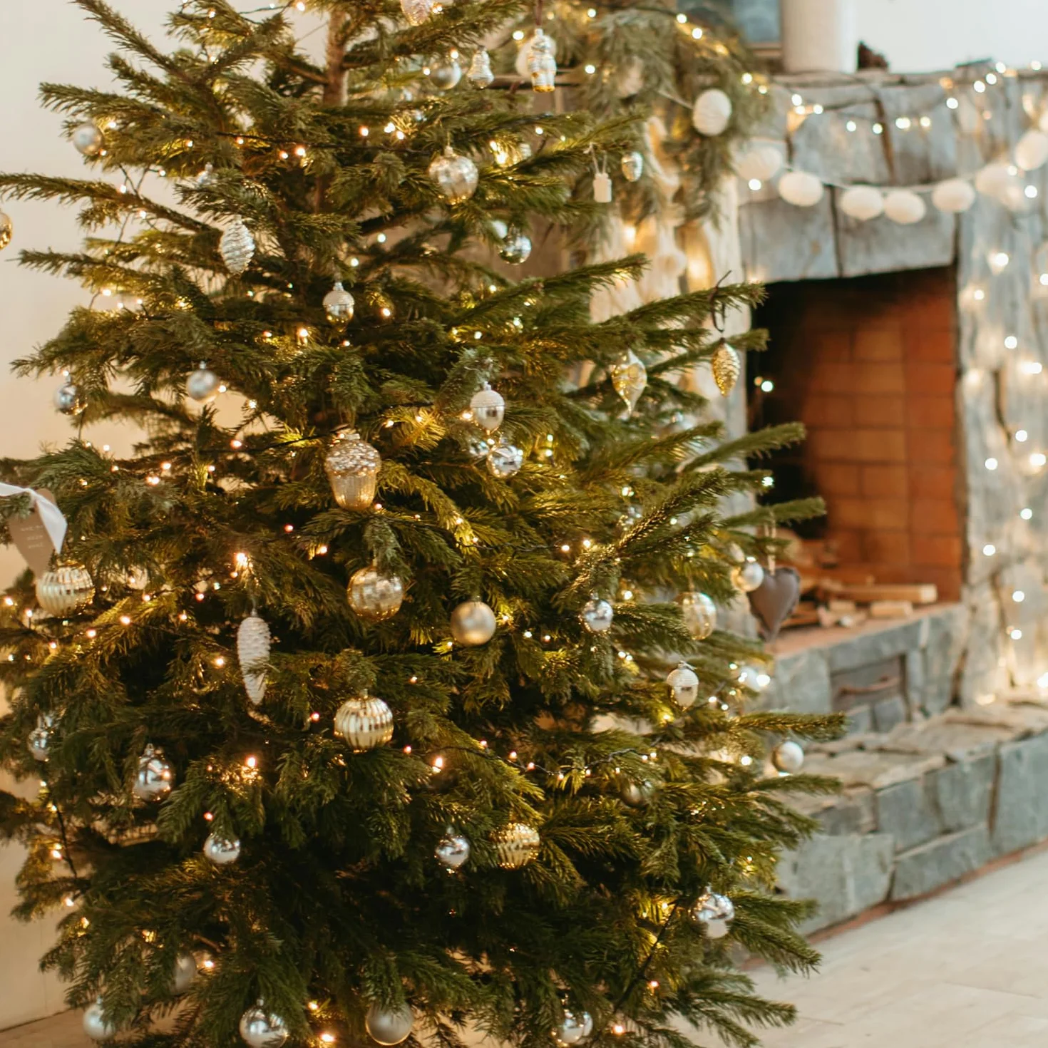 COM-FOUR® Ganchos 150x para Decoraciones de Árboles de Navidad - Ganchos Dobles Colgantes Decorativos