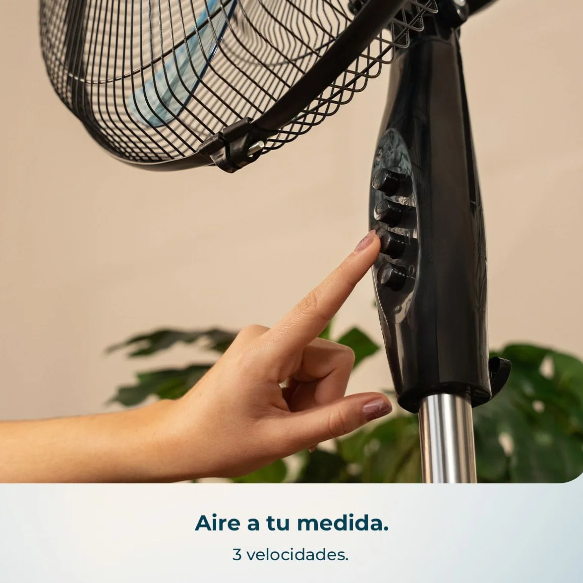 Cecotec Ventilador de Pie EnergySilence 515 WindLite Pro Black. 56W, Diámetro 16” (40cm), 3 Velocidades, Oscilación Automática, Altura Ajustable, 5 Aspas y Máxima Seguridad, Negro