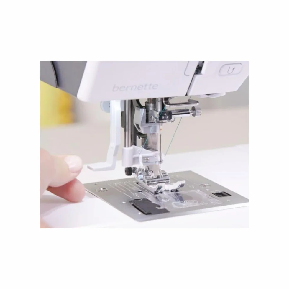 Bernette B79 - Máquina de coser y bordar