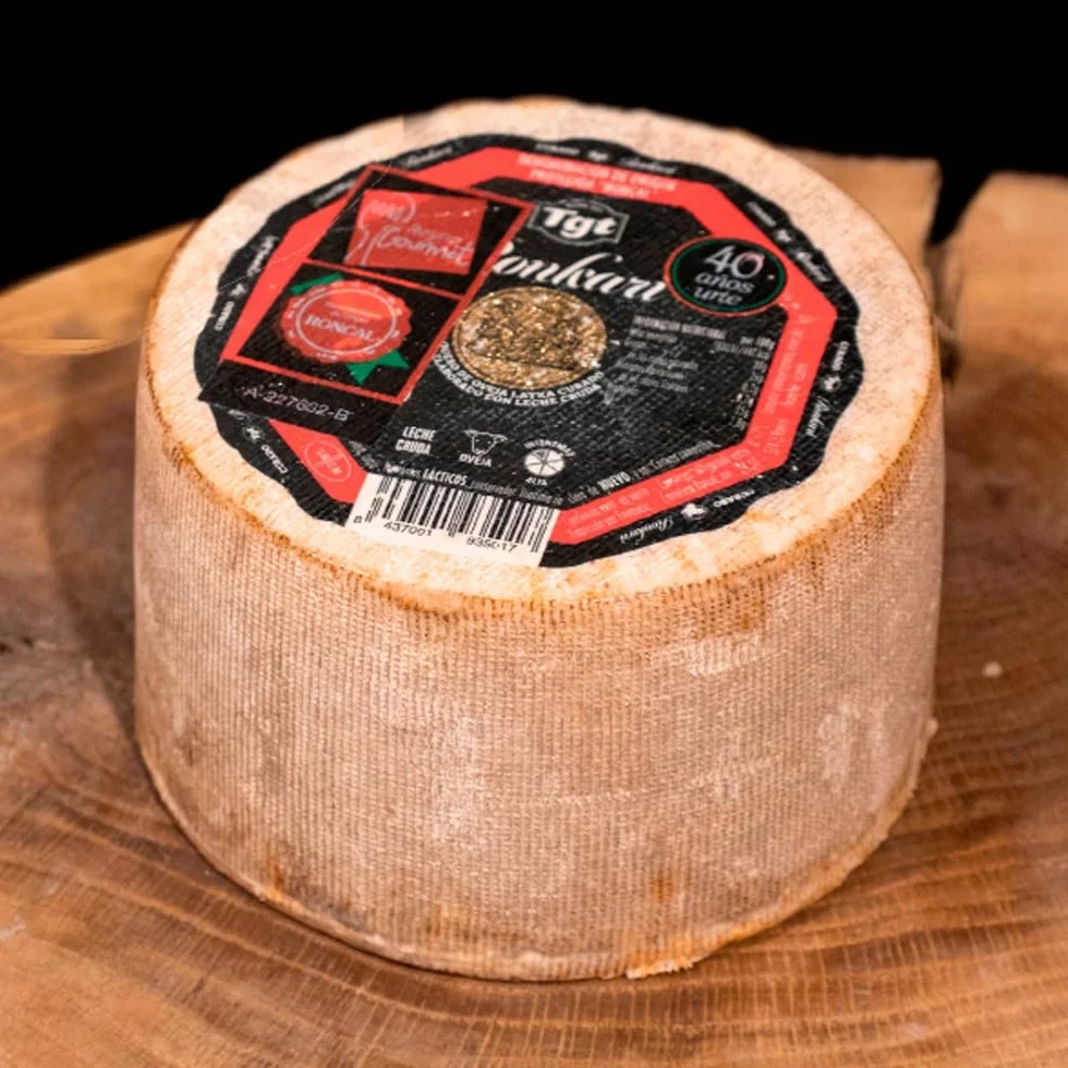 Queso Curado Puro de Oveja Ronkari D.O. - Leche Cruda - Formato de Kilo