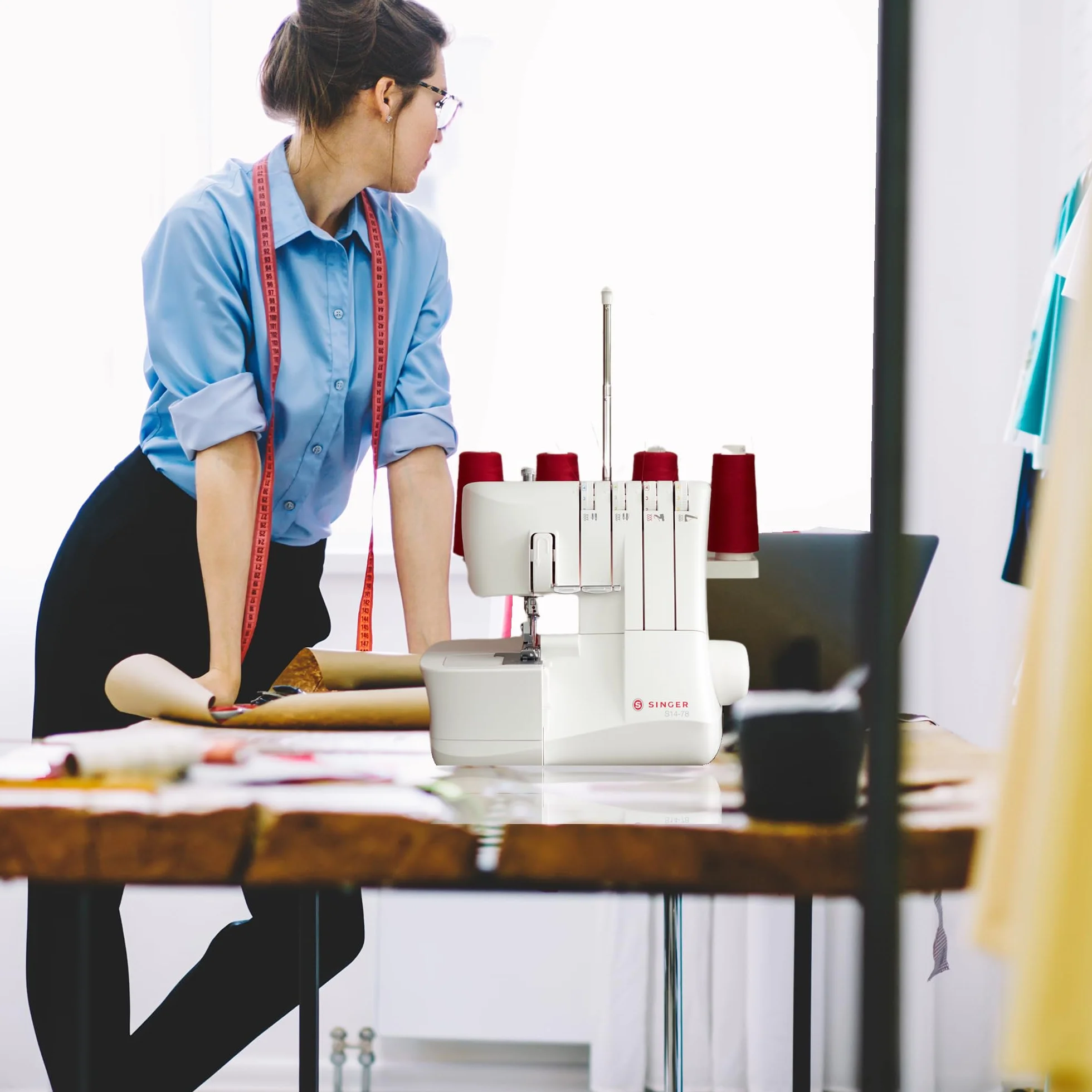 SINGER S14-78 Serger, blanco