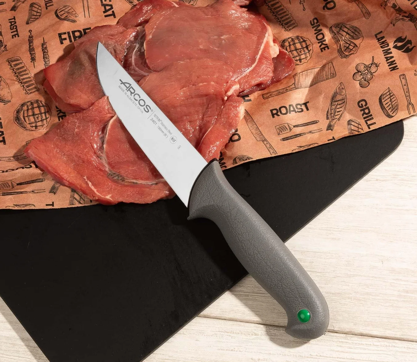 Arcos Cuchillo Carnicero Profesional - Hoja de Acero Inoxidable Nitrum 150 mm - Mango Ergonómico Antideslizante - Ideal para Carne - Serie Colour Prof