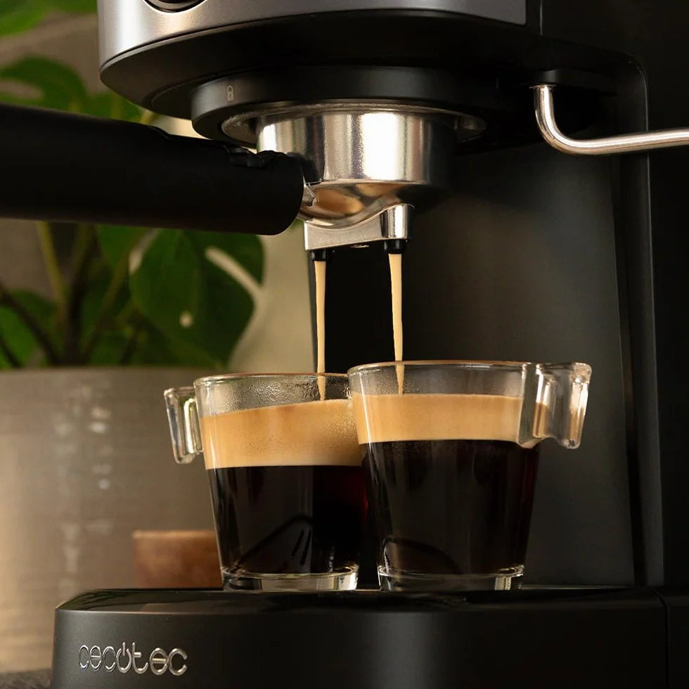 Cecotec Cafetera Express Power Espresso 20 Pecan Pro 1100W 20bars ForceAroma Vaporizador Orientable Brazo Doble Negro