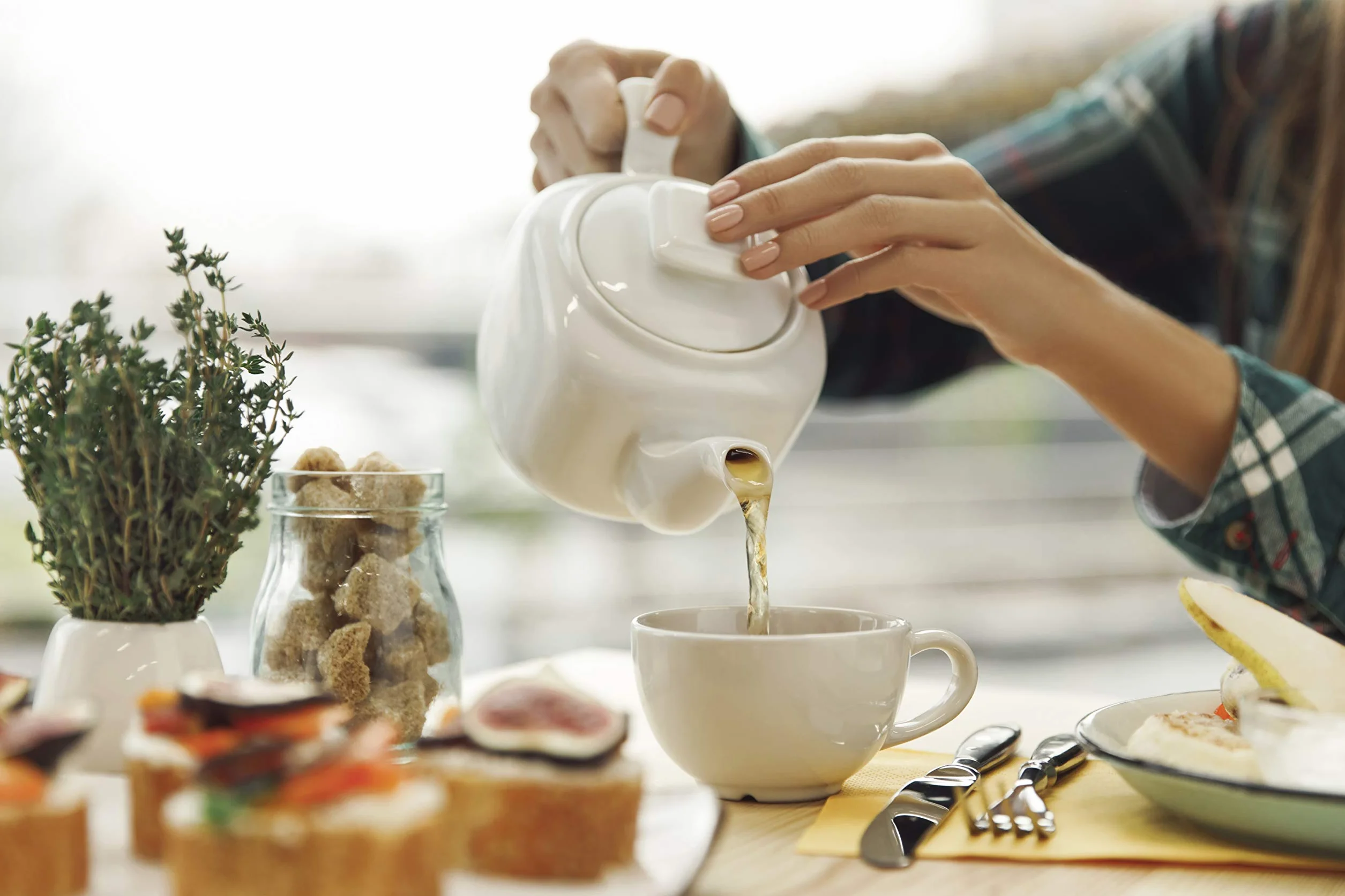 Té Rojo Pu Erh en Caja de 25 Unidades - Propiedades Antioxidantes - Ayuda a Activar la Mente - Aporta Vitaminas y Minerales