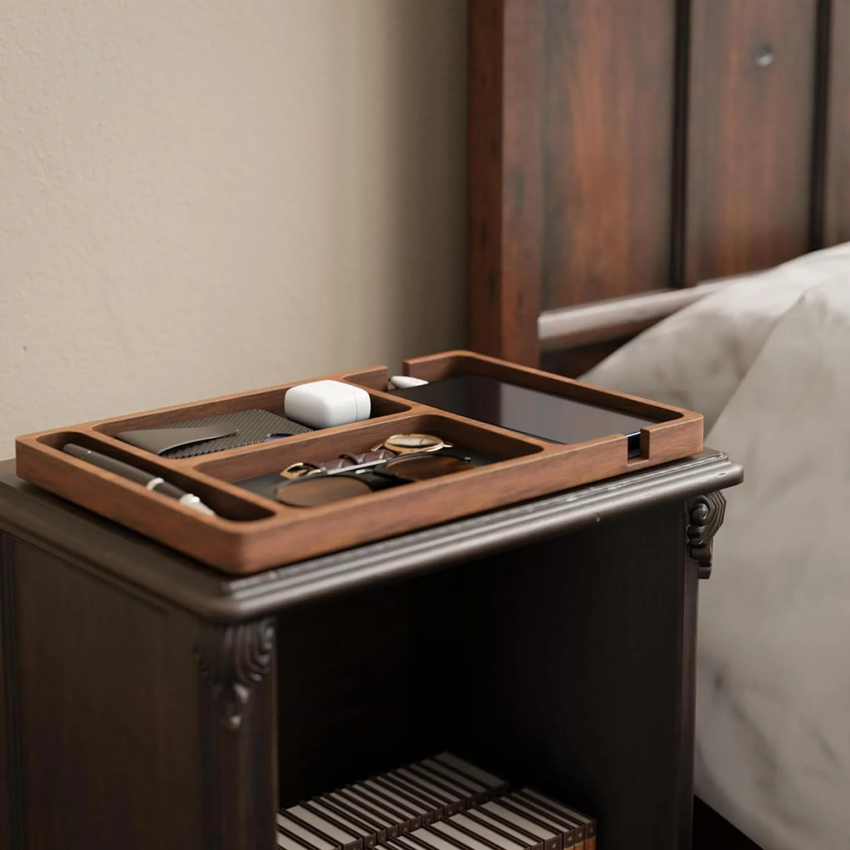 Bandeja de Valet de Madera con incrustación de Cuero, Organizador de Nocturno de Compartimento 12x8 para Hombres Mujeres, Captura Todo Bandeja para Llaves, teléfono, Billetera, Reloj, Auriculares, or
