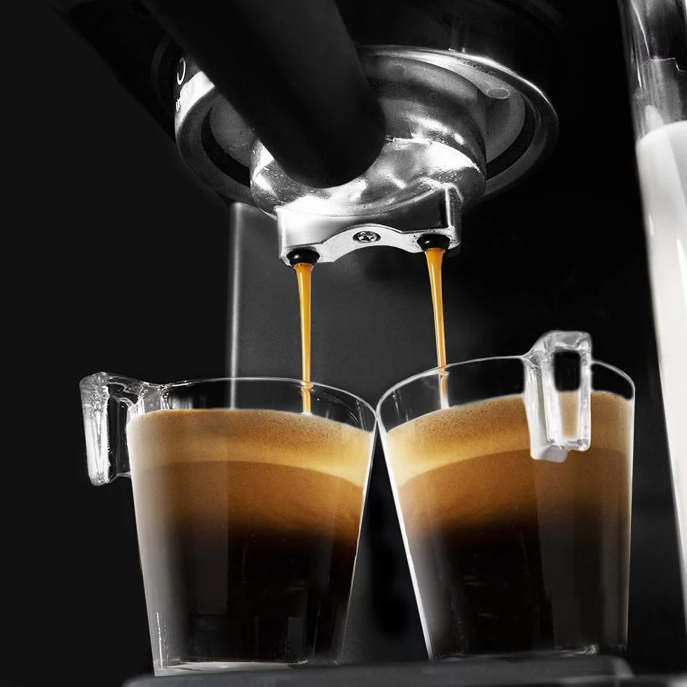 Cecotec Cafetera Semiautomatica Power Instant-ccino 20 Touch Serie Nera. 1350 W, 20 Bares de Presión, Tanque de Leche de 500ml, Control Táctil, Depósito de 1,4 Litros, Acabados Acero Inox