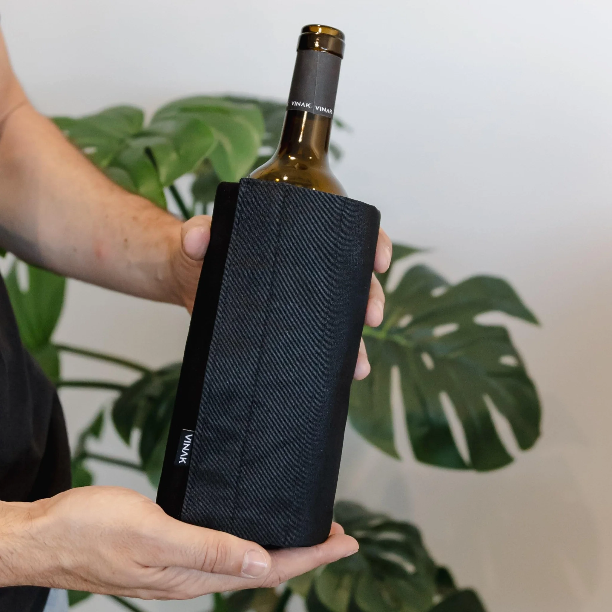 VINAK Funda enfriadora de botellas de vino Enfriador de vino con gel no-frost 5 capas aislantes Negro