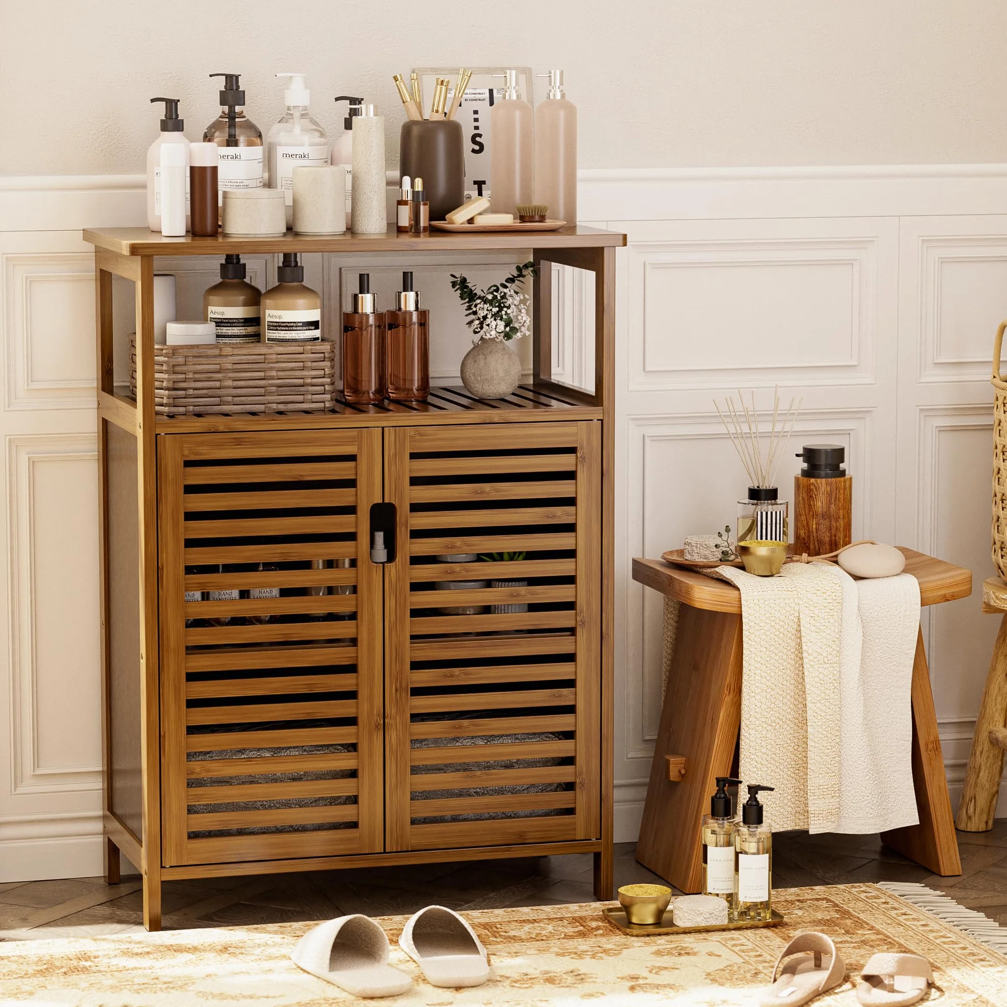 HITNET Mueble Baño Bambu, Armario Bajo Baño Auxiliar, Gabinete de Almacenamiento Independiente con Doble Puerta y Compartimentos Abiertos, para Sala de Estar, Cocina, Entrada, Nogal