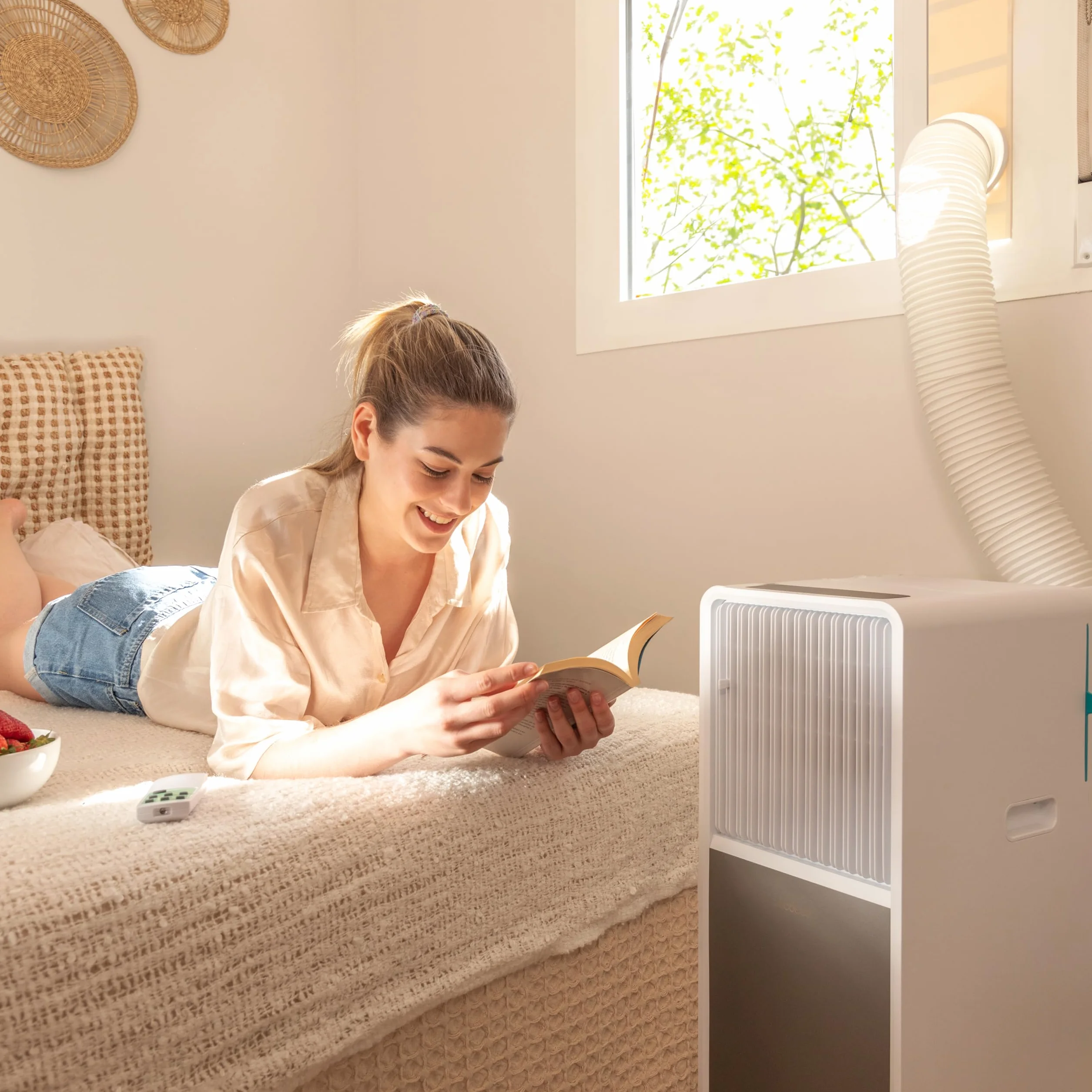 Cecotec Aire Acondicionado Portátil con Mando y Bomba de Calor ForceClima 9450 Style Heating, 9000 BTU, Táctil, Pantalla LED, 5 Modos, 2 Velocidades, Deshumidificador, Temporizador, 16 m², White