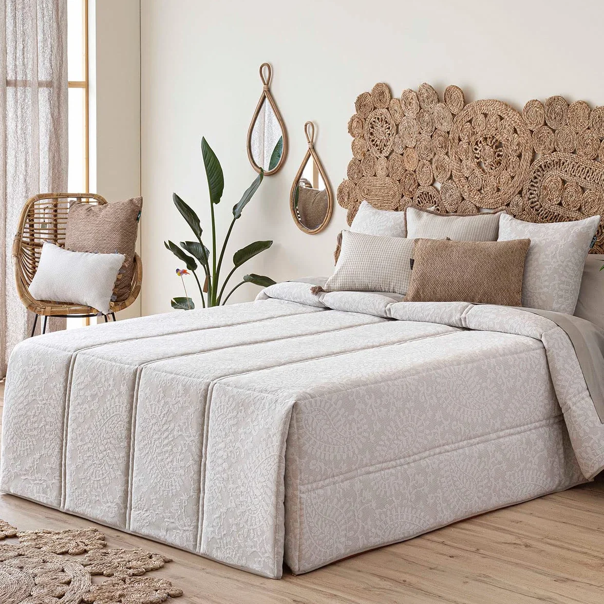 Lanovenanube Edredón conforter MANISES - Cama 180Cm - Color Beig