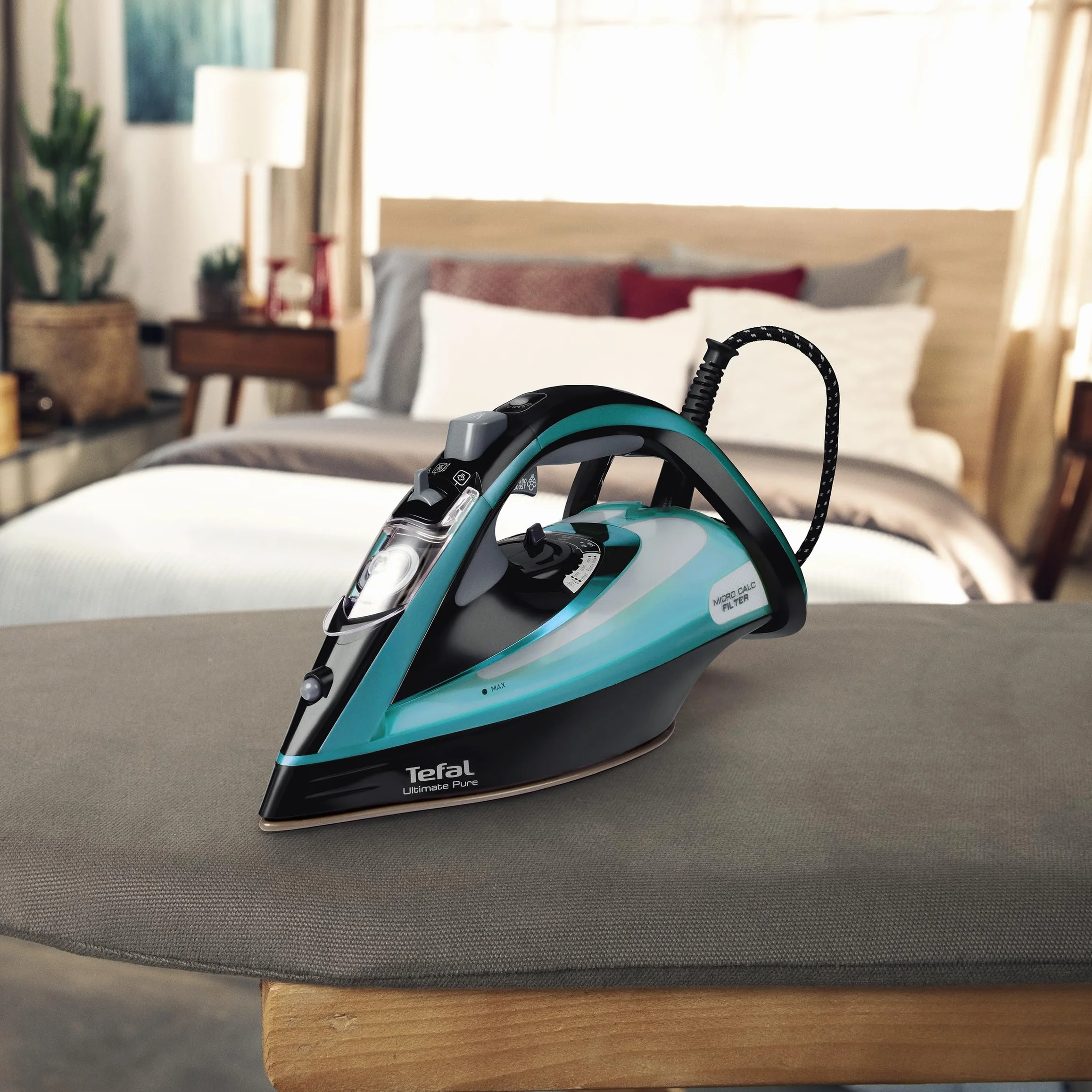 Tefal Plancha de vapor Ultimate Pure FV9844, 3200 W, filtro microcalco, suela Durilium Airglide Autoclean, apagado automático, 0,35 litros, 31,6 x 15,1 x 16,3 cm, negro/azul