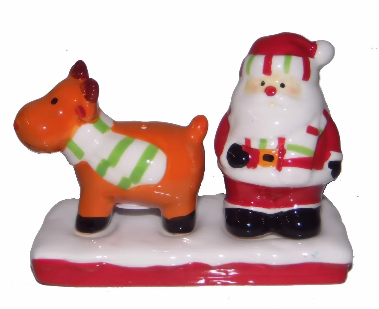 Boston Warehouse - Salero y pimentero de cerámica con diseño de Papá Noel y reno con base navideña, 3 unidades