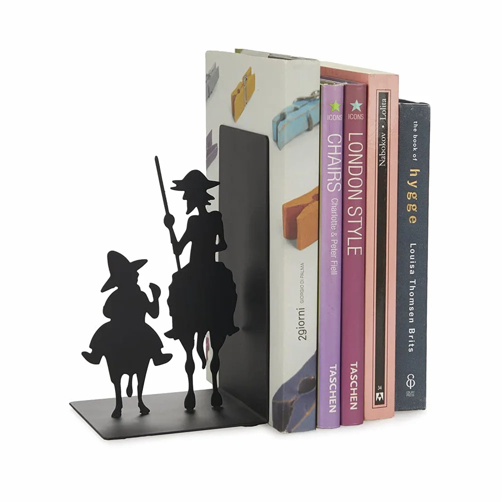 Balvi - Don Quijote sujetalibros de Metal. Inspirado en la Obra de Cervantes.