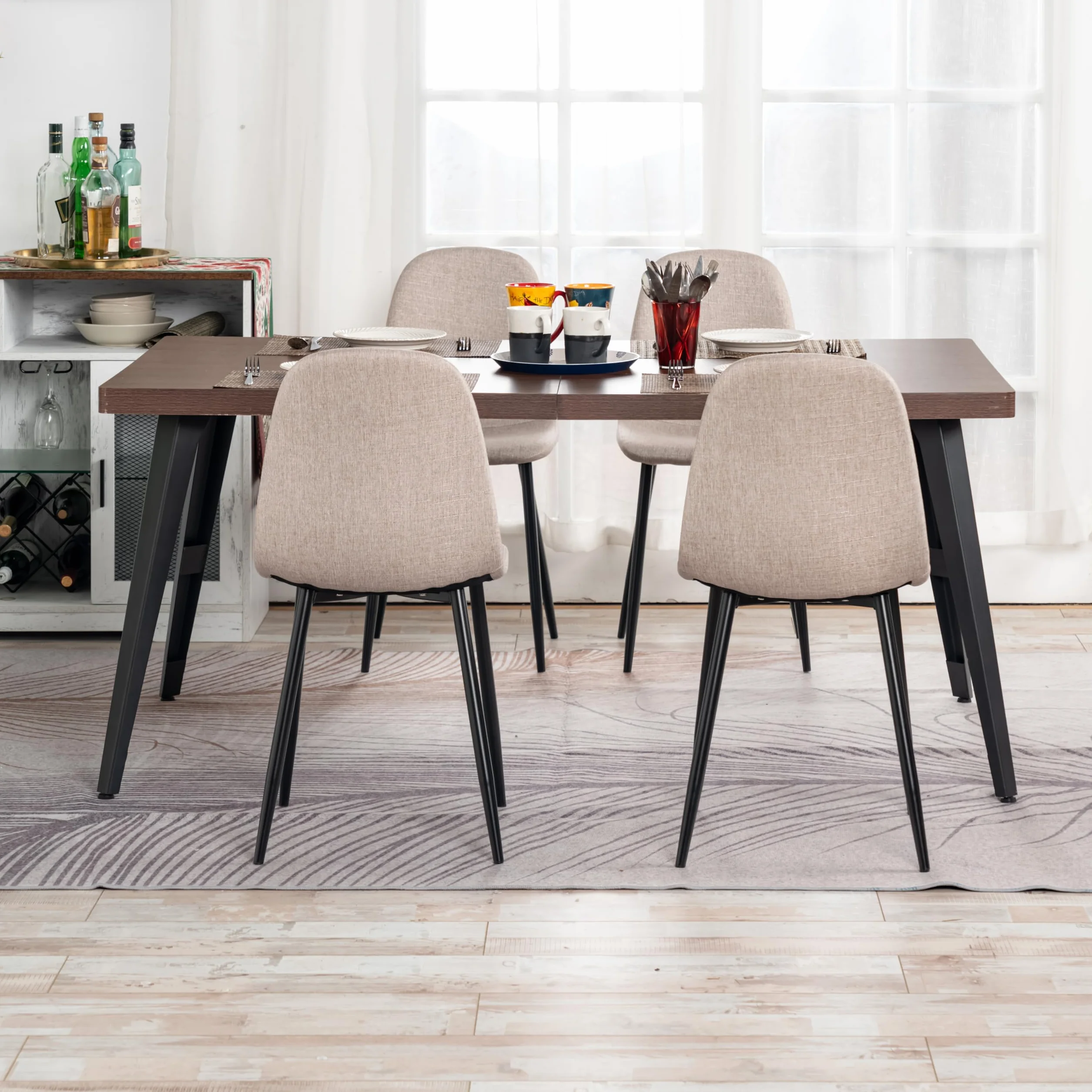 Homy Casa Juego de 4 sillas de Comedor de Tela Suave flameada, sillas Laterales escandinavas con Patas de Metal Negro para Cocina, Comedor, Sala de Estar, Dormitorio, Beige Oscuro