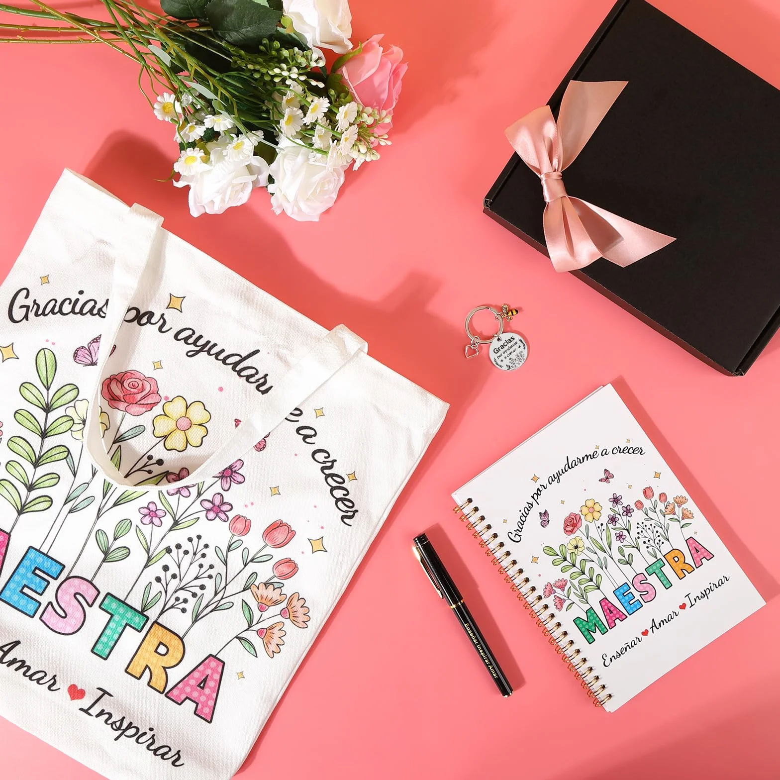 Echehi Regalo Maestra Infantil Set 6 Piezas con Tote Bag Cuaderno A5 Llavero Bolígrafo Tarjeta Caja Original