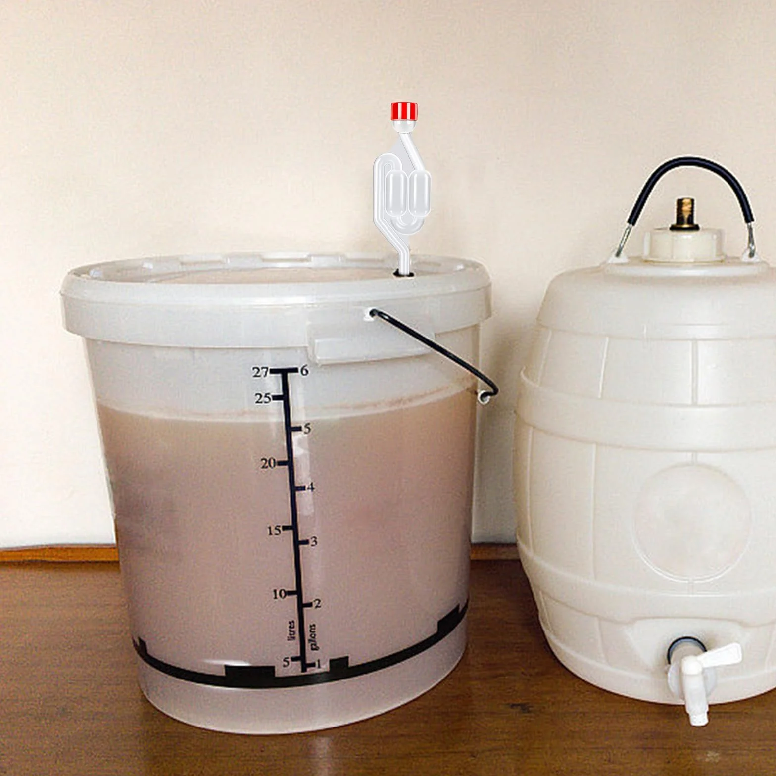 4 unidades Tubo de Fermentación Airlock Esclusas con 4 Tapón de Goma de Plástico Válvula Antirretorno Desague Burbujeador,Esclusa para Secundaria de Cerveza Fermentada con Jugo Puro y Vino Tinto