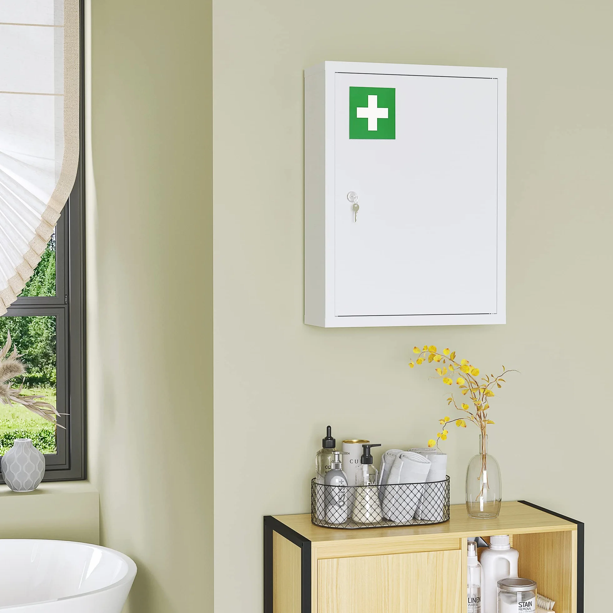 Kleankin Botiquín de Pared de Acero Primeros Auxilios 3 Niveles Armario Baño Cerradura 40x15x53,5 cm Blanco