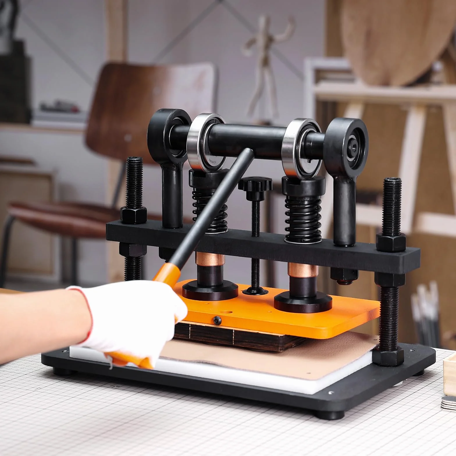 VEVOR Máquina Cortadora de Cuero 260x150 mm Capacidad de Carga de 1,5 T Prensa Troqueladora Manual Carrera Ajustable 12 mm Perforadora Manual para Cuero Papel Espuma Plástico Caucho Varios Materiales