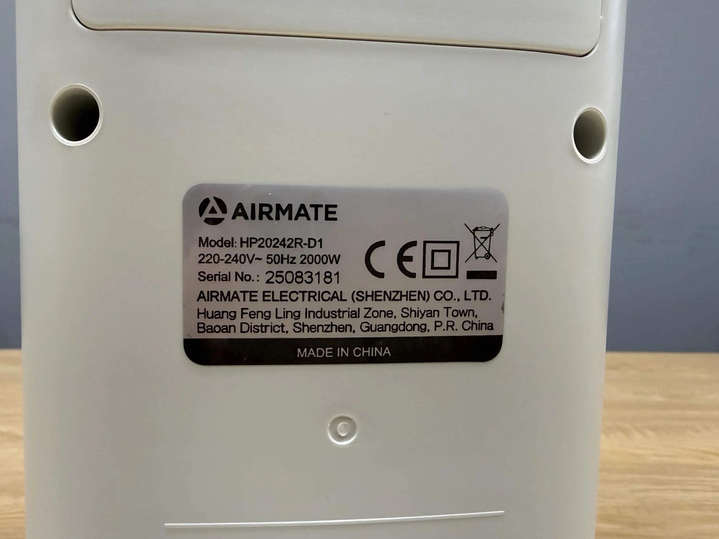 AIRMATE 63cm Calefactor Torre Bajo Consumo, 2000W Calefactor Cerámico Bajo Consumo con Oscilación 80°, 24H Heater Protección Sobrecalentamiento y Vuelco Calefactor Aire Caliente Eléctrico Dormitorios