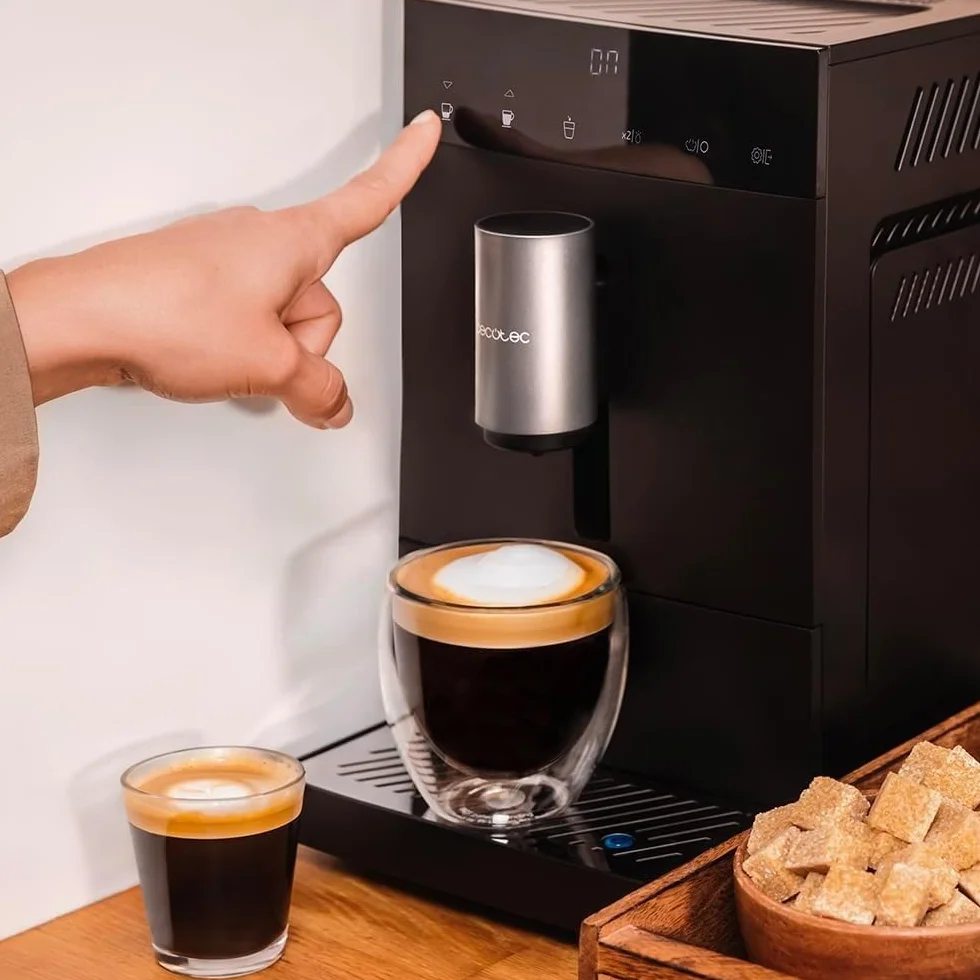Cecotec Cafetera Superautomática Compacta Cumbia Cremmaet Compact. 1350 W, 19 Bares y Sistema Thermoblock, Depósito 1,1 L de Agua y 150 gr de Café, Plug&Play, Limpieza Automática