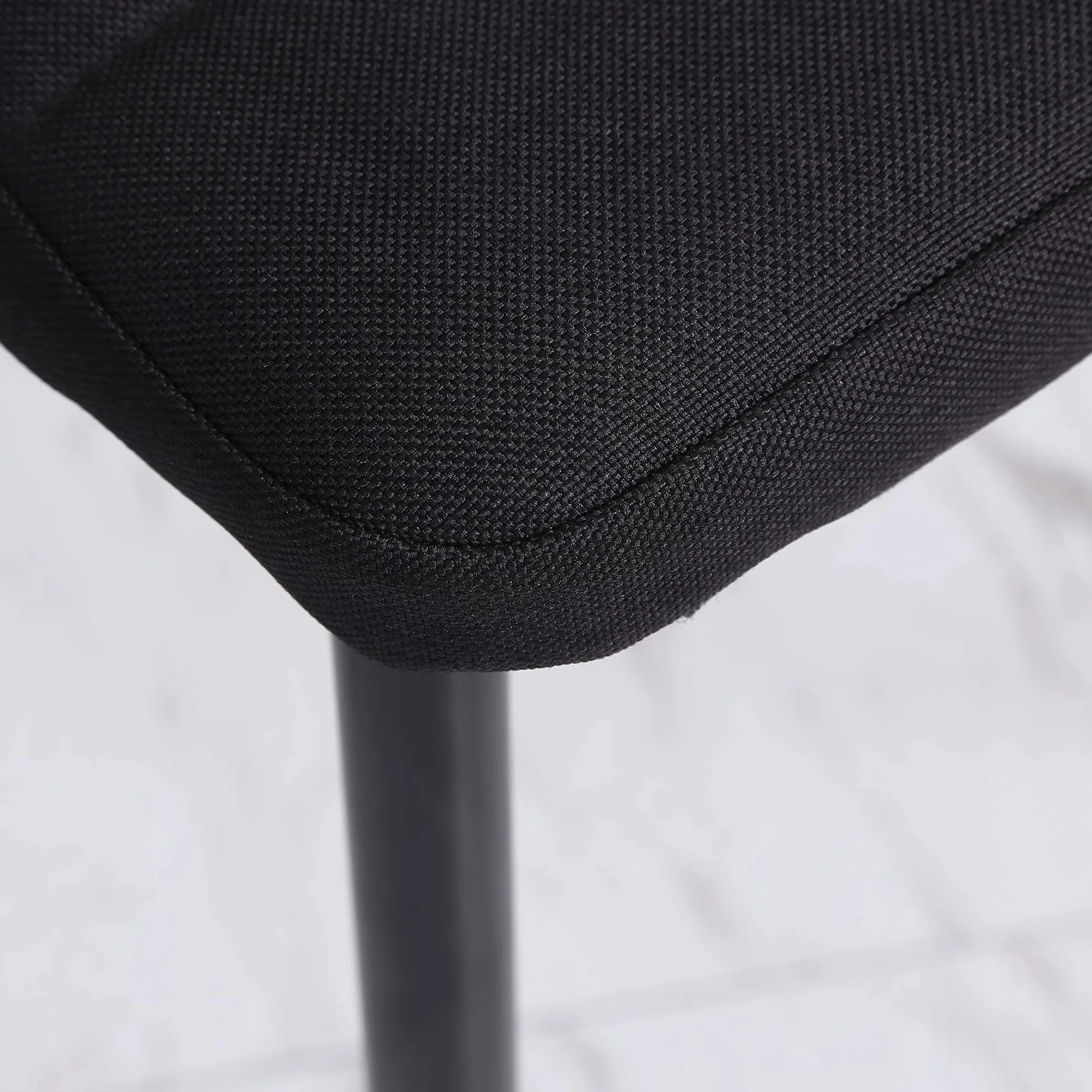 HOMCOM Pack de 4 Sillas de Comedor Modernas, Sillas de Cocina Tapizadas en Lino Sintético con Respaldo Alto y Patas de Metal, para Salón, Negro