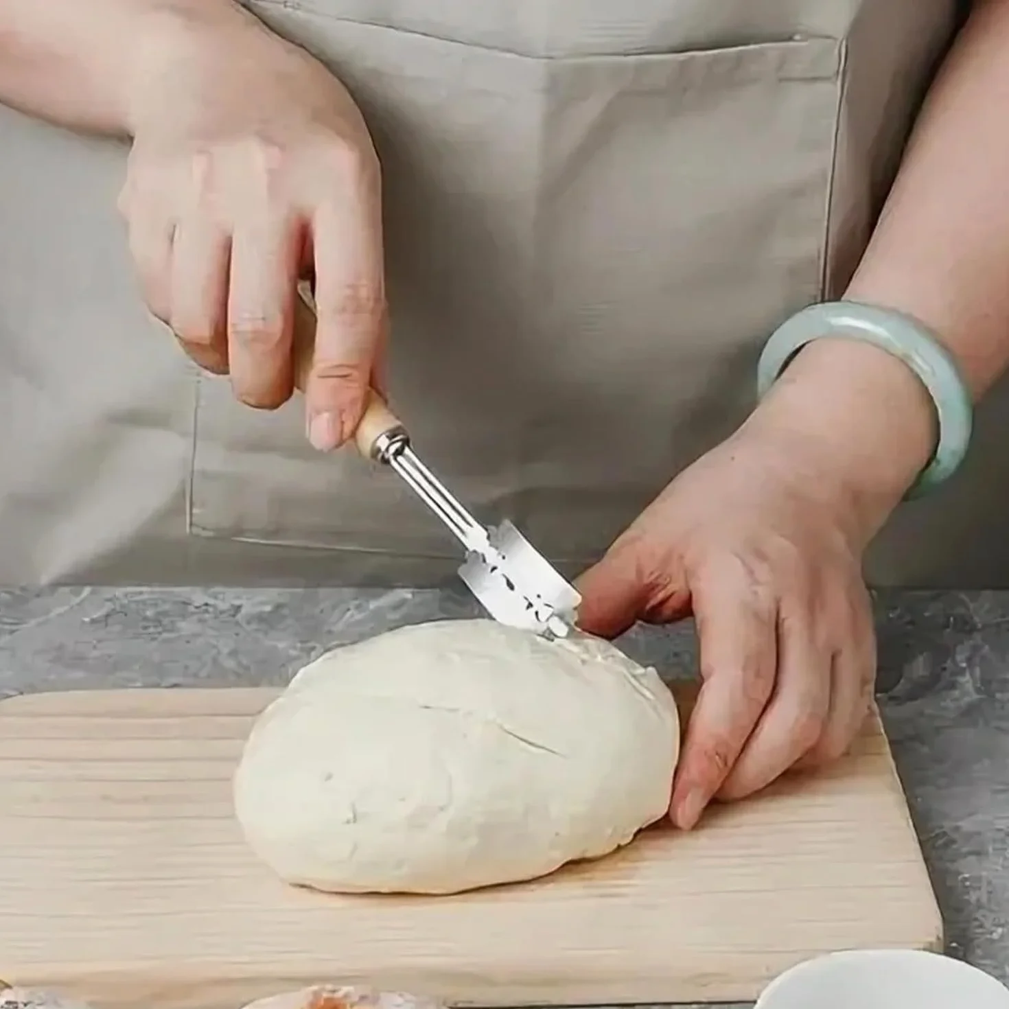 Accesorios para masa madre: cuchillo de panadero (5 piezas), cuchilla para pan, raspador de masa, herramienta para cortar pan (2 piezas), batidor danés con 5 cuchillas de panadero y funda protectora d