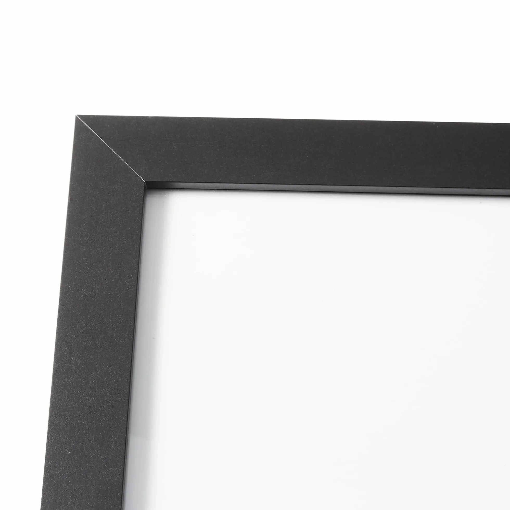 Amazon Basics Marco Rectangular de Madera para Pósteres, 46cm x 61cm, Negro