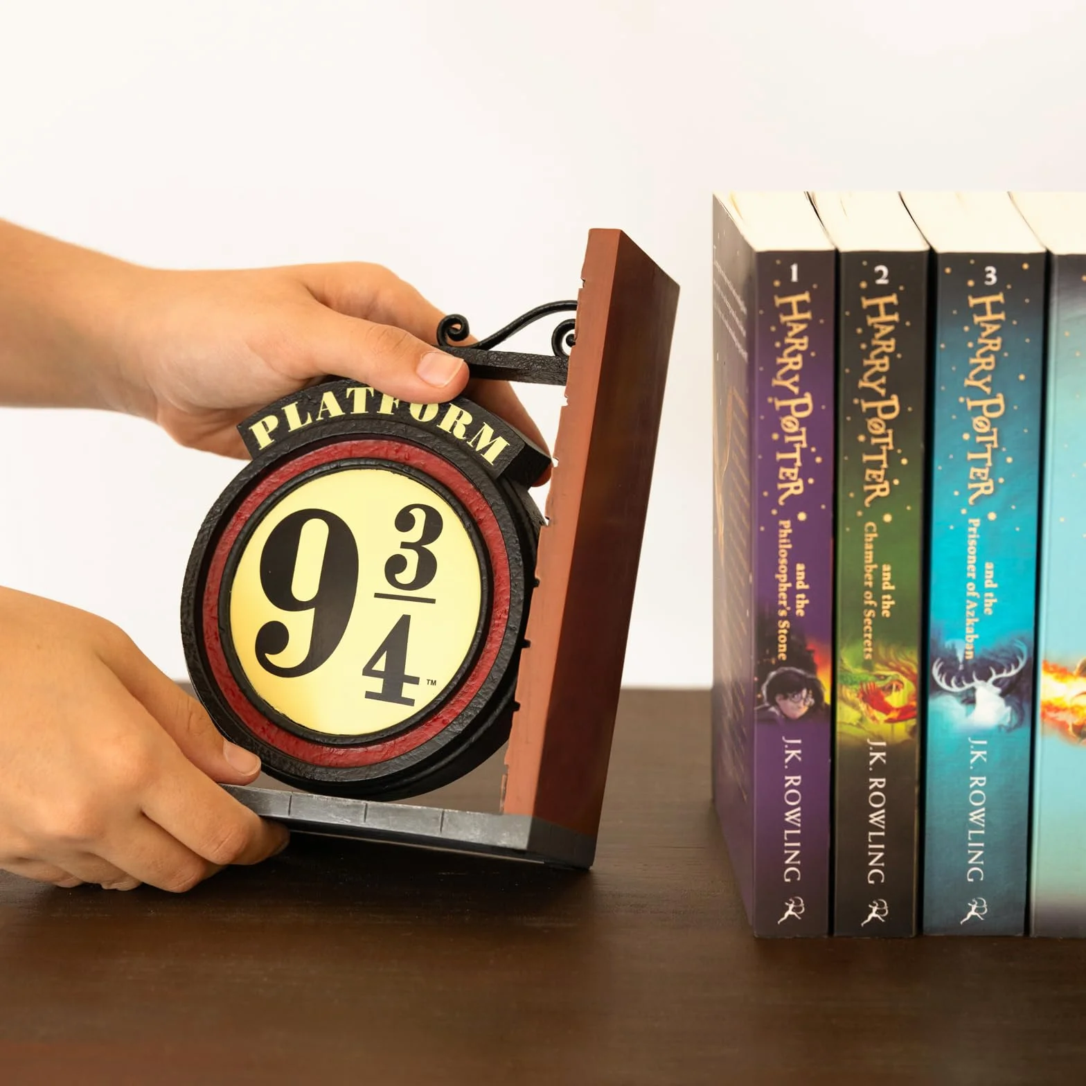 Sujetalibros Harry Potter Soporte Libros Estanterias Decoracion Habitacion Figura Anden 9 3/4 13x18cm