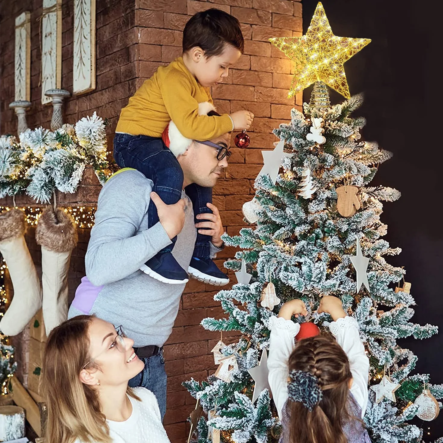 Estrella Arbol Navidad 25 cm con Luz LED 20 Luces Diseño Metal Glittered Decoración Navideña Brillo Dorado