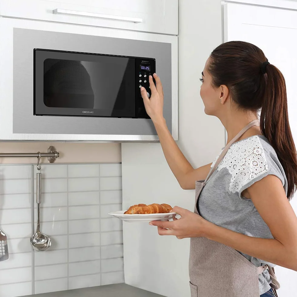 Cecotec Microondas encastrable Digital GrandHeat 2000 Built-In Steel Black. 700W, Integrable, 20l, Grill, 9 funciones preconfiguradas, Quick Start, Diseño en acero y negro