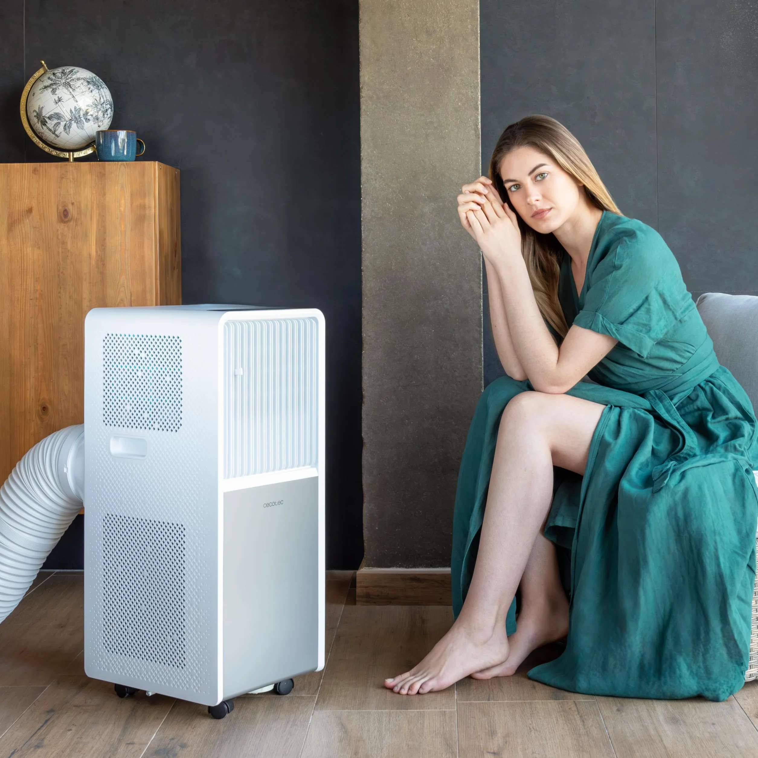 Cecotec Aire Acondicionado Portátil con Mando y Bomba de Calor ForceClima 9450 Style Heating, 9000 BTU, Táctil, Pantalla LED, 5 Modos, 2 Velocidades, Deshumidificador, Temporizador, 16 m², White