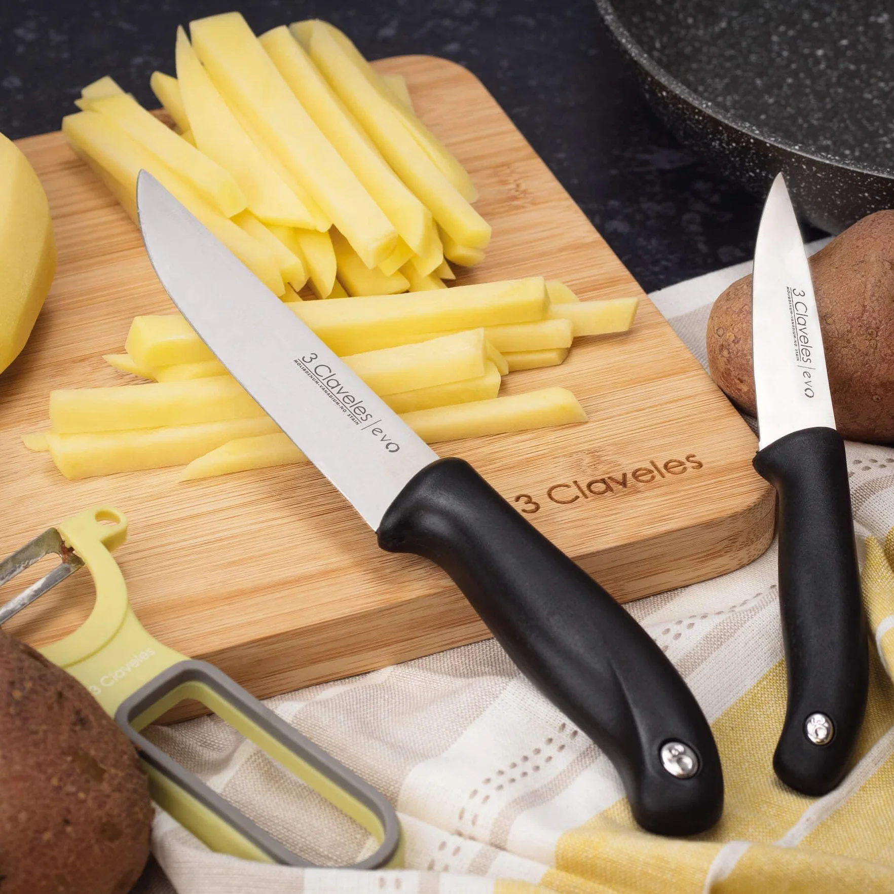 3 Claveles Evo Cuchillo panero 20 cm
