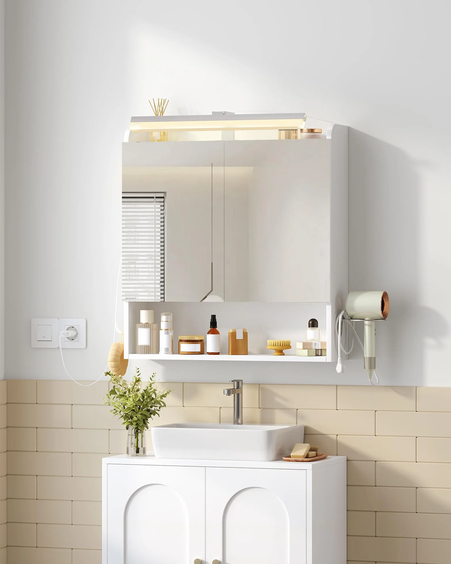 Armario de Baño con Espejo y Luz LED 16,5 x 60 x 68,5 cm Blanco